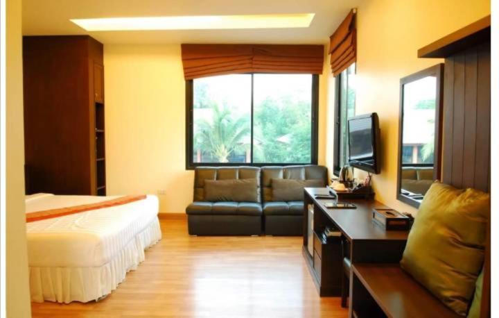 Monsane River Kwai Resort 3*