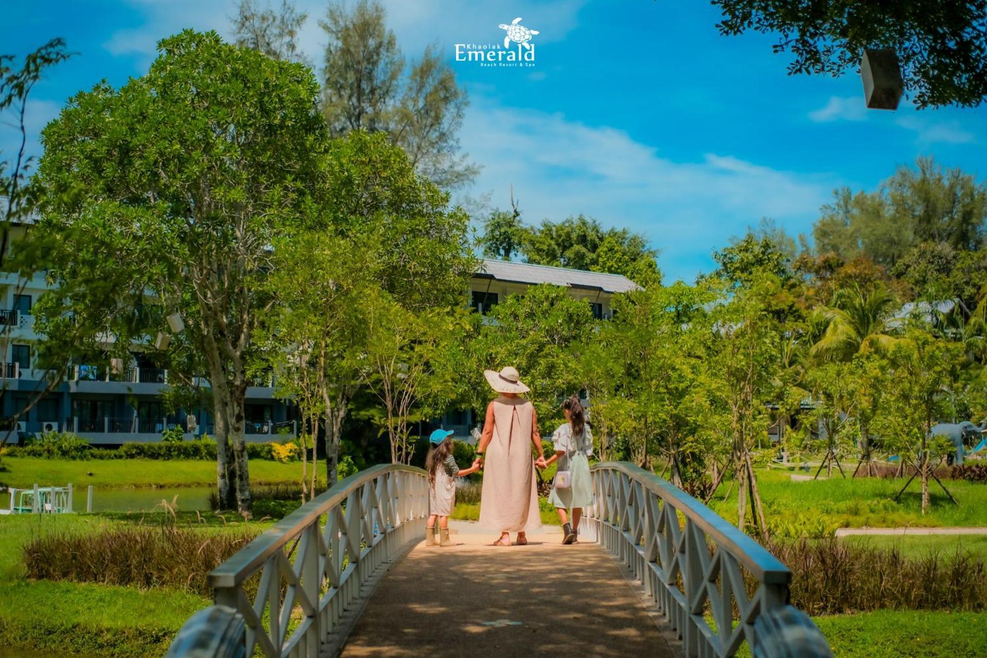 Khaolak Emerald And Resort