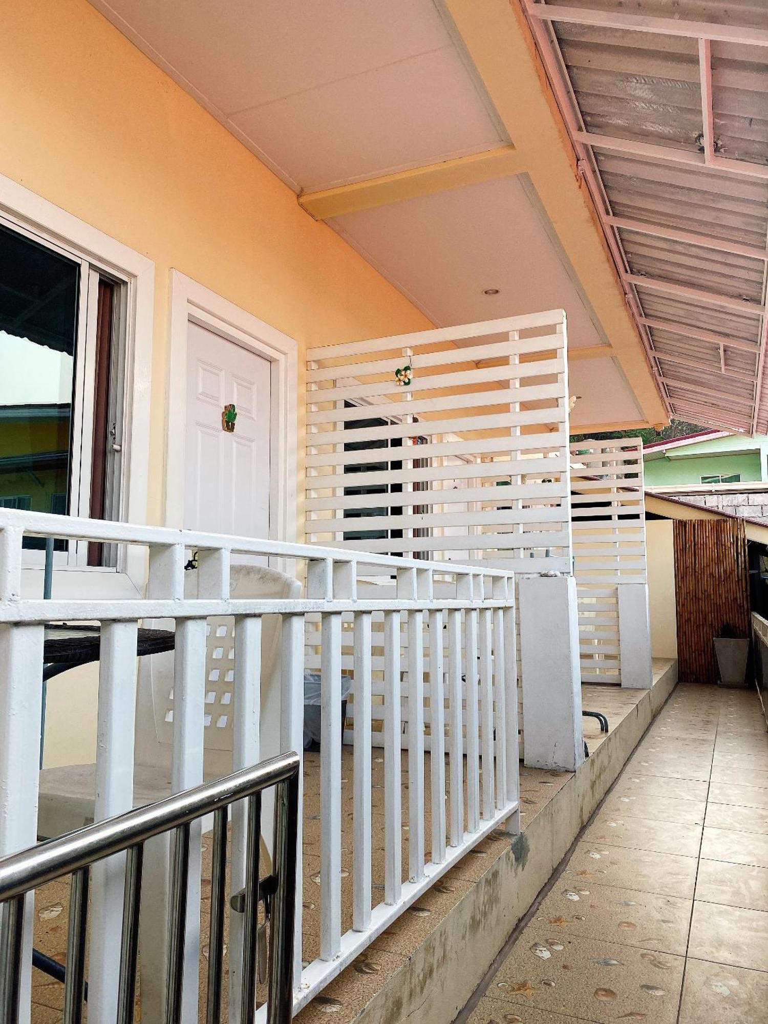 Guest house Baan Ta Long *