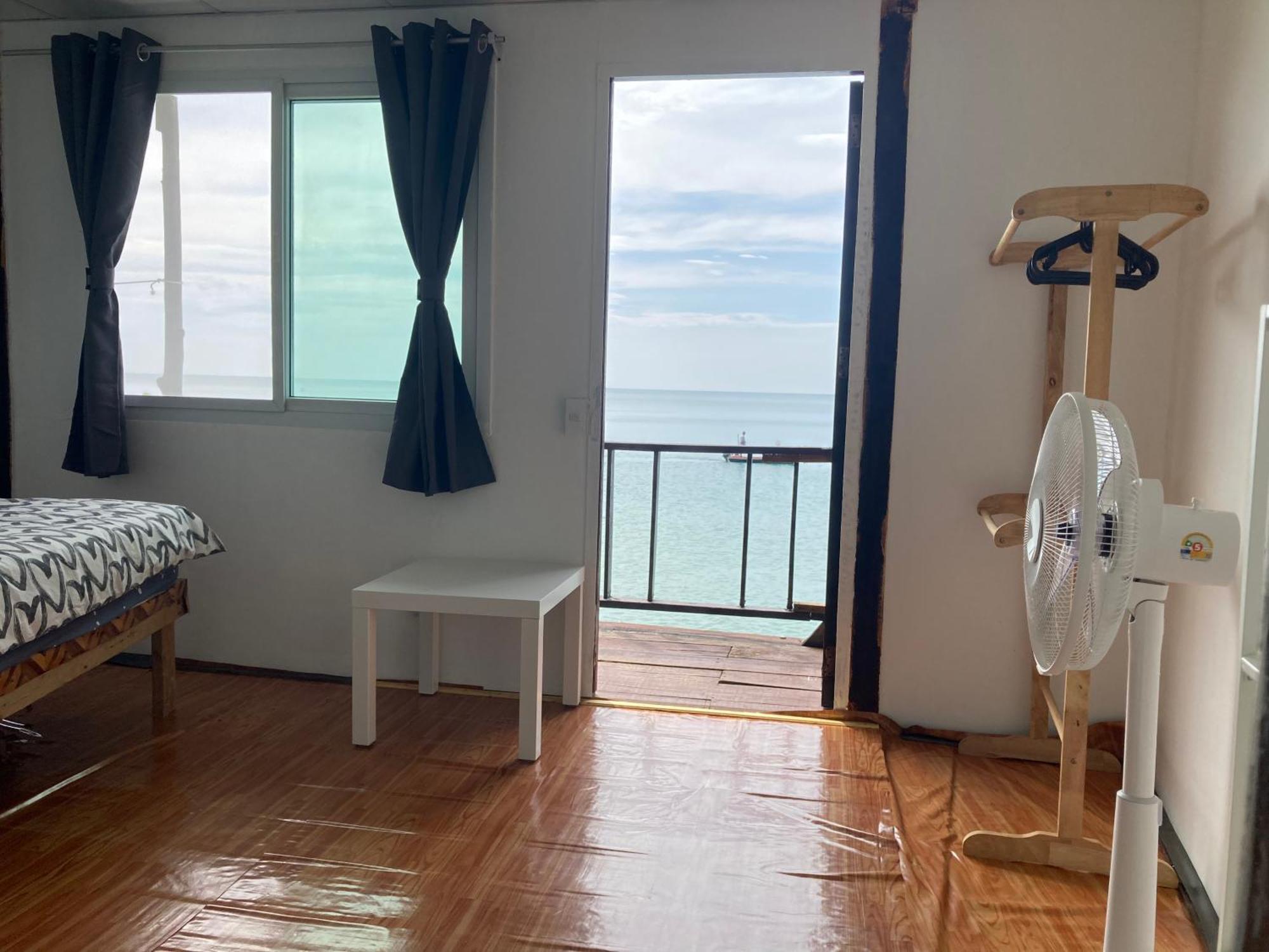 Hotel Baan Na *