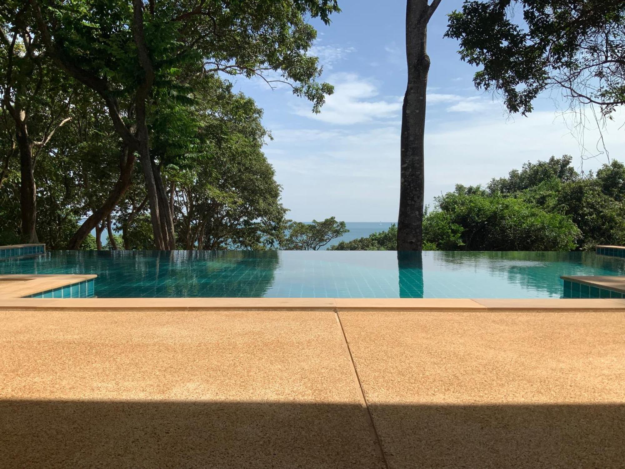 Villa Beachfront In Rawai *