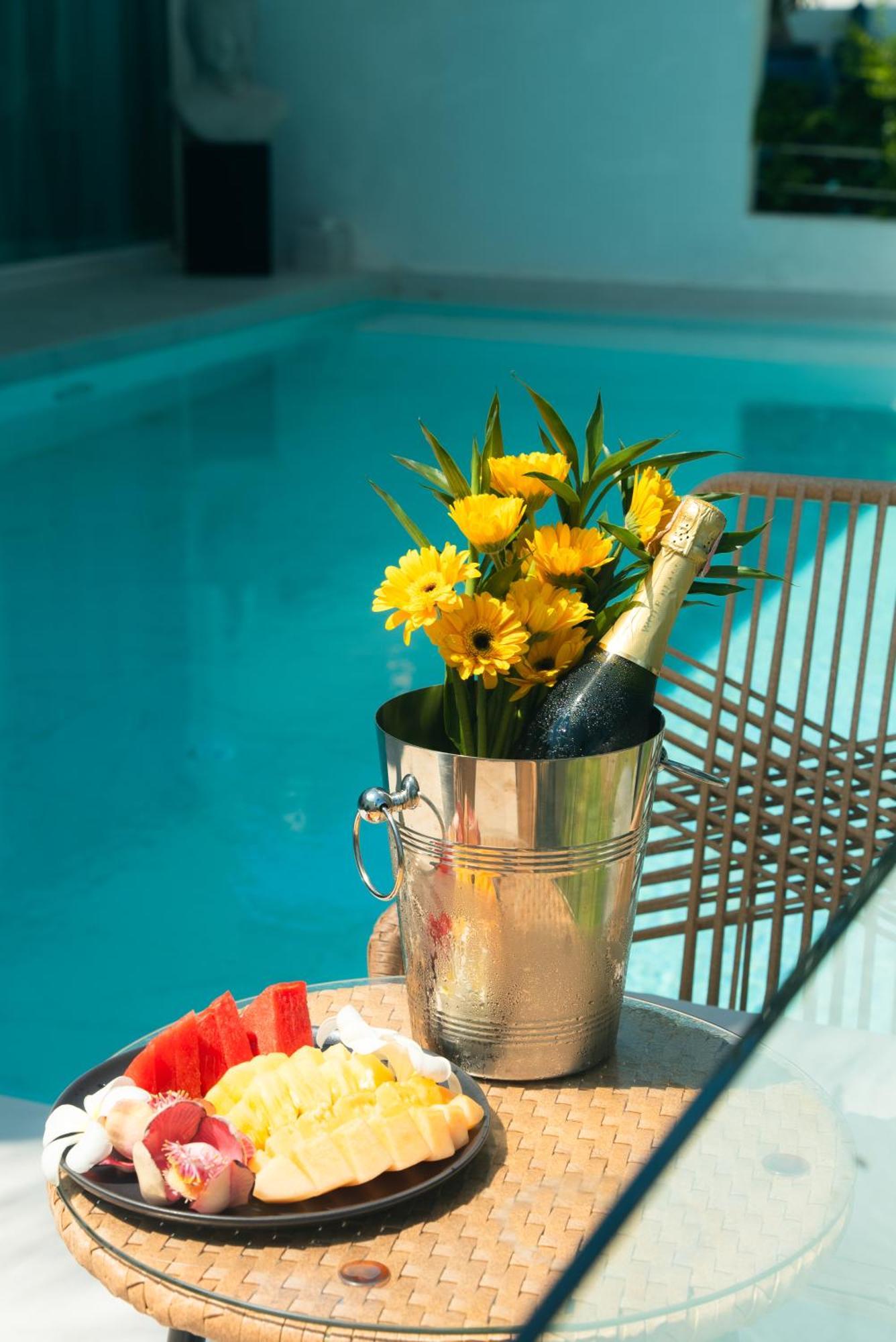 Beachfront Secret Tides Tierra Villa *