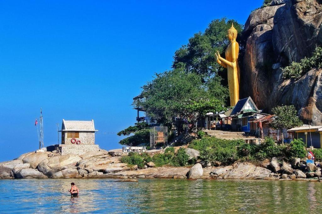 Resort Chalay Monta Hua Hin