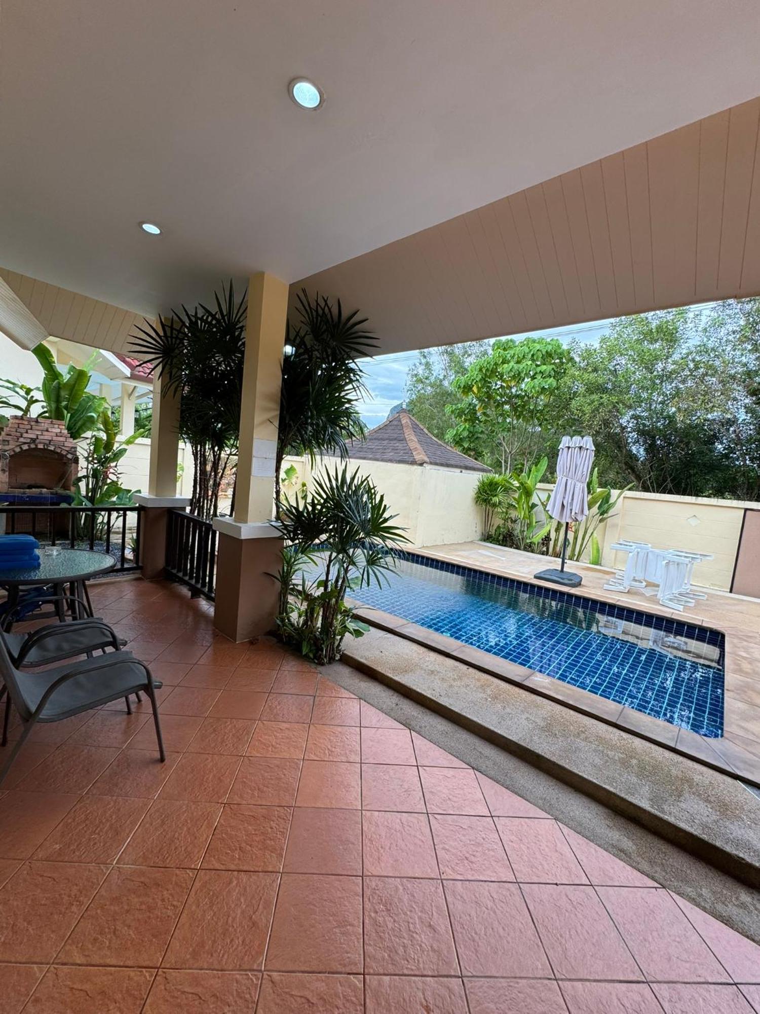 Relax Private Pool - 4 Bedroom * Ao Nang