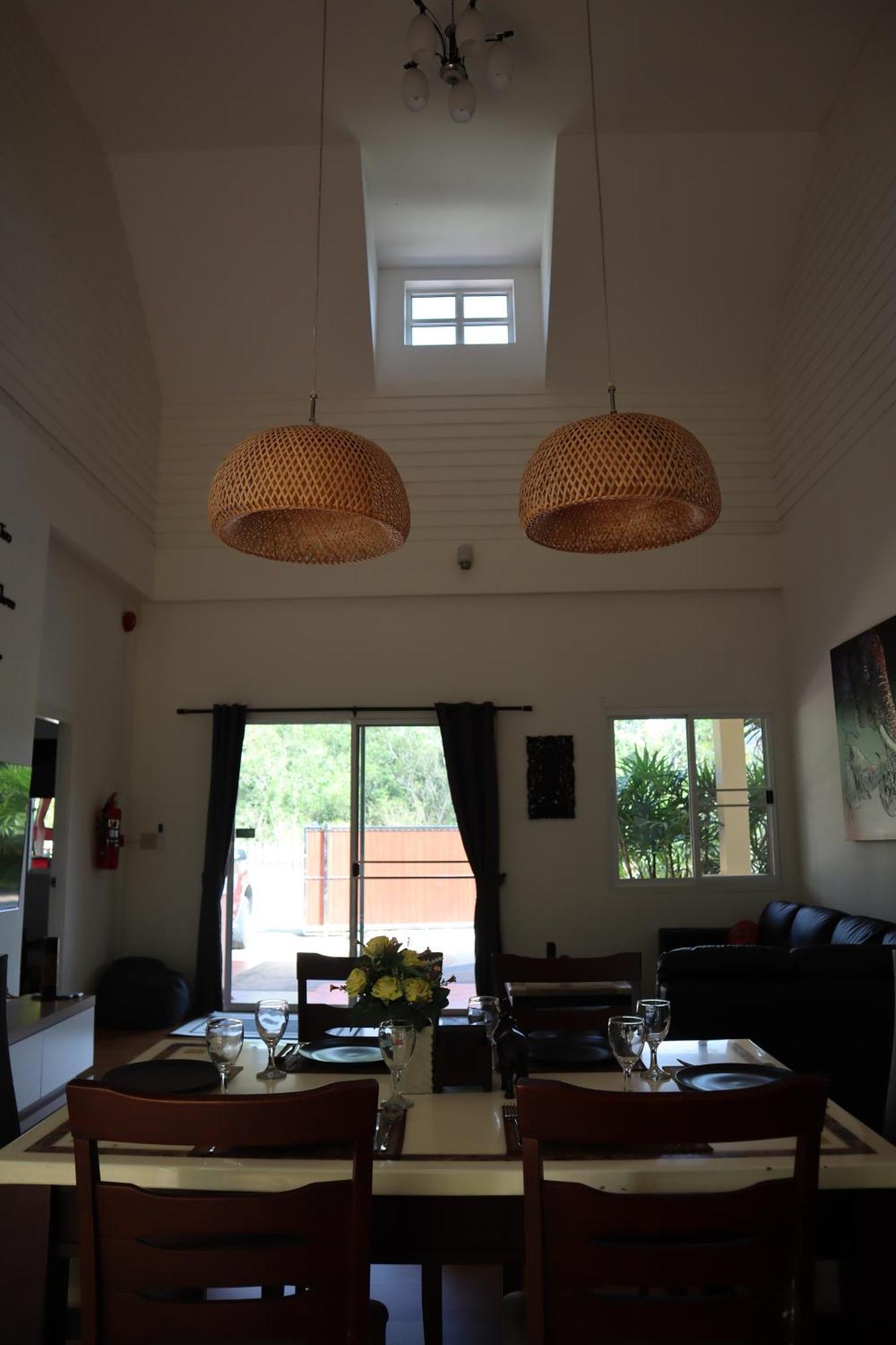 Relax Private Pool - 4 Bedroom Villa Ao Nang