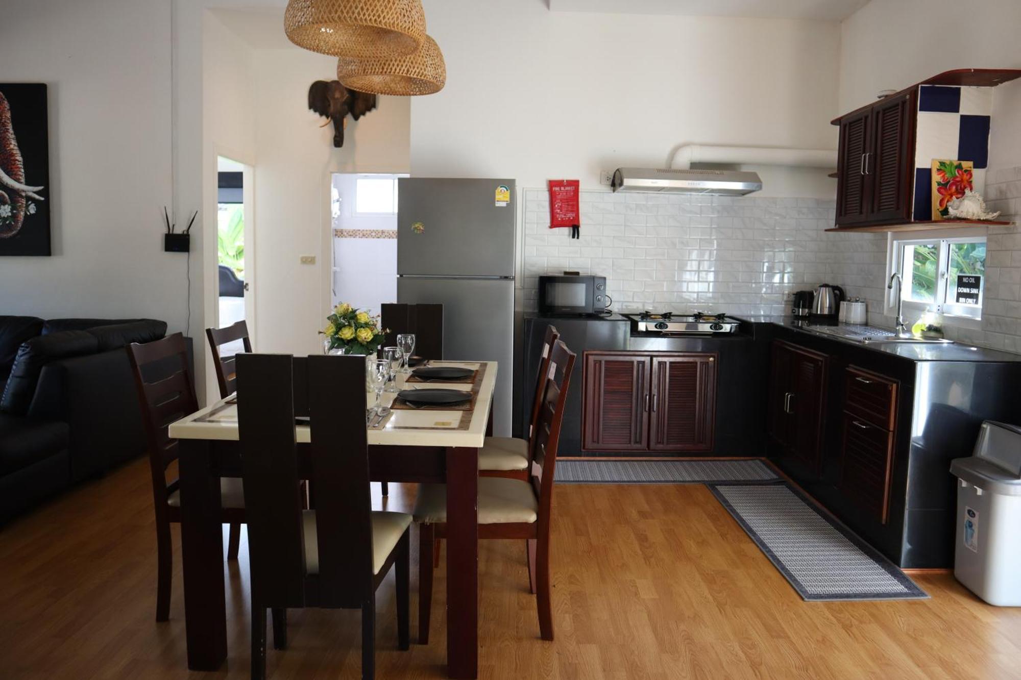 Relax Private Pool - 4 Bedroom * Ao Nang