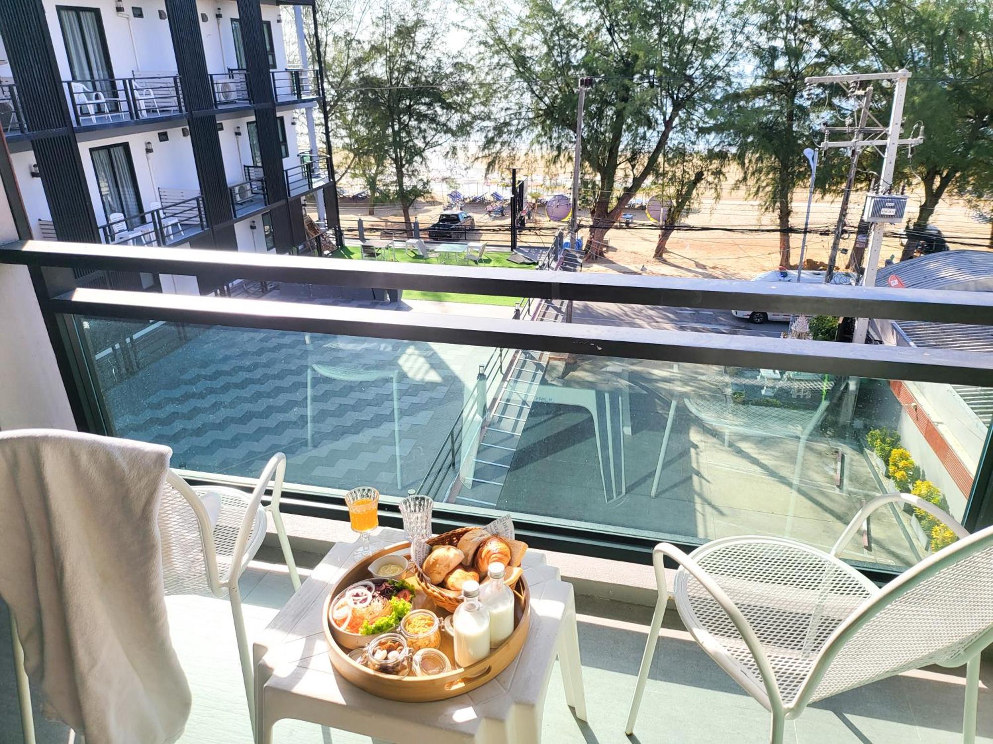 Irin Hotel