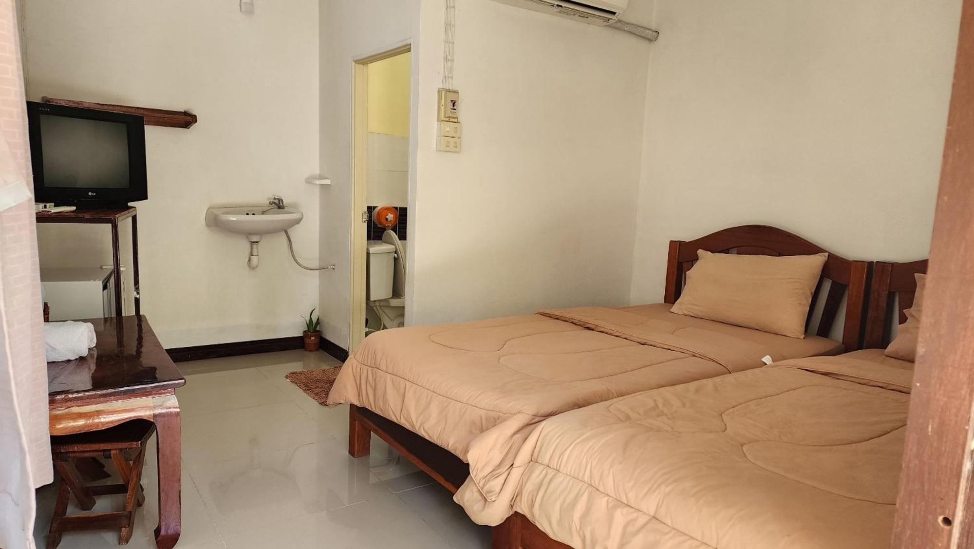 Bansuanphuhong Resort 2*