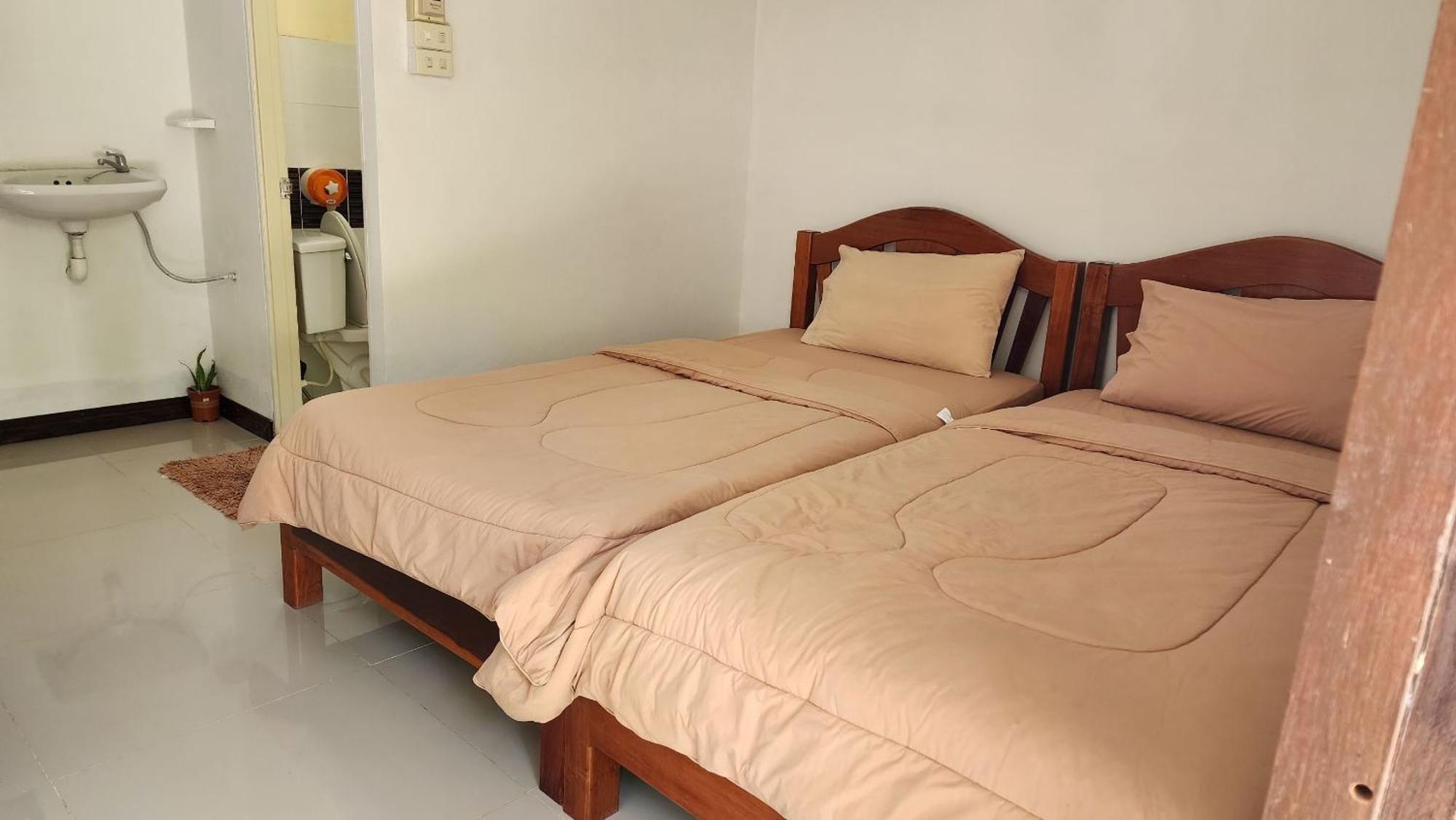 Resort Bansuanphuhong