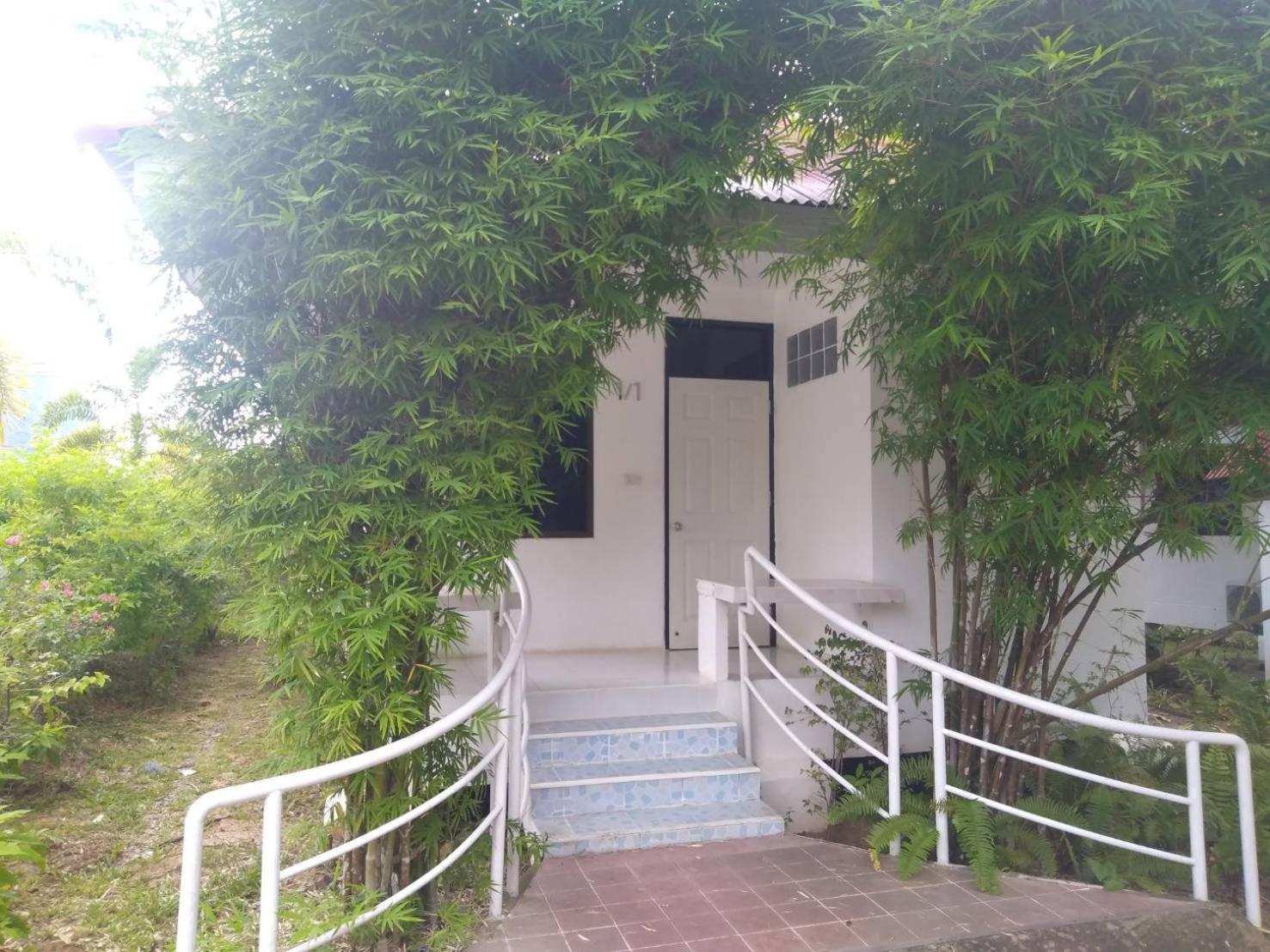 Hotel Laytrang Pakmeng Marina And