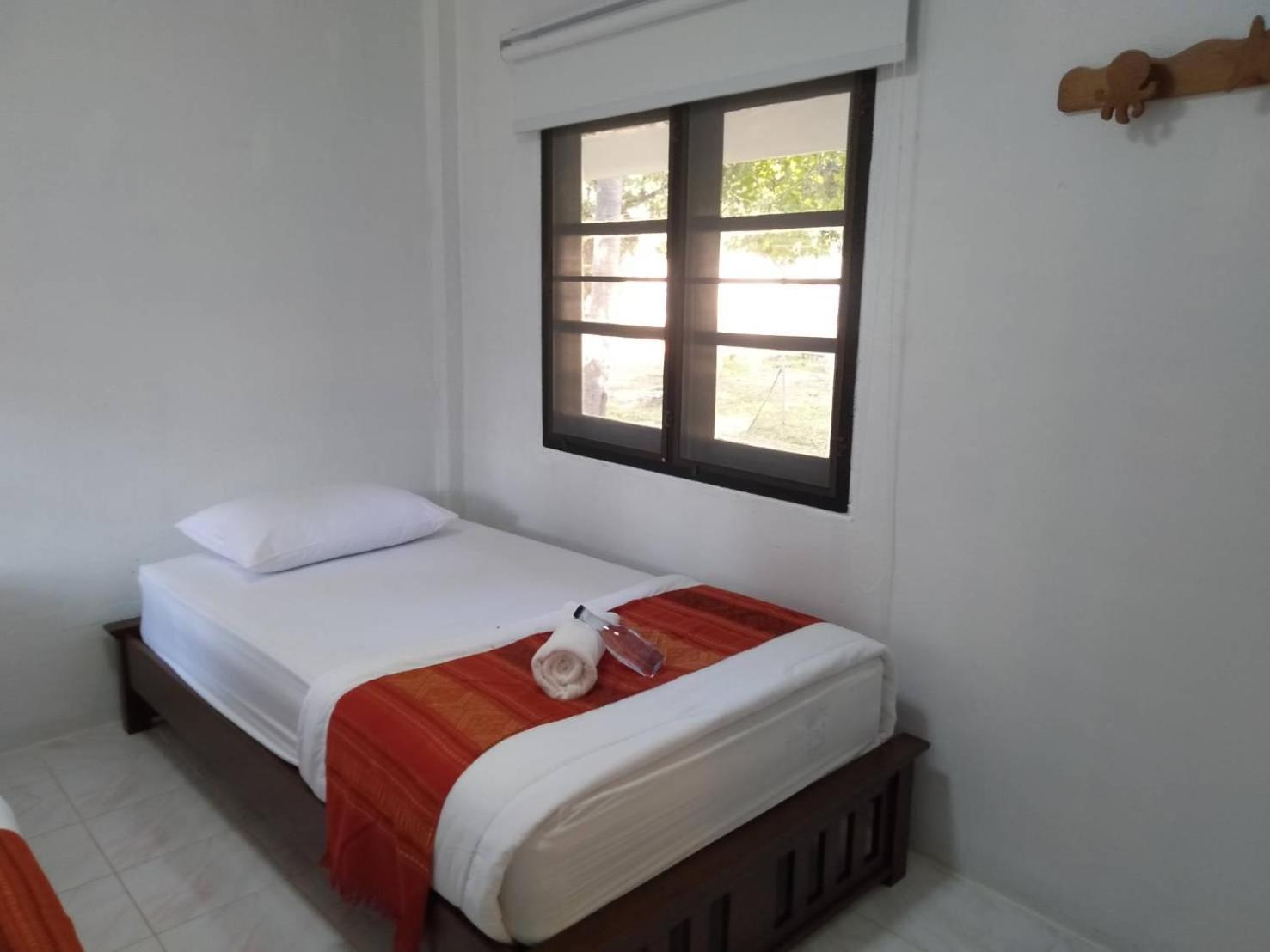 Hotel Laytrang Pakmeng Marina And
