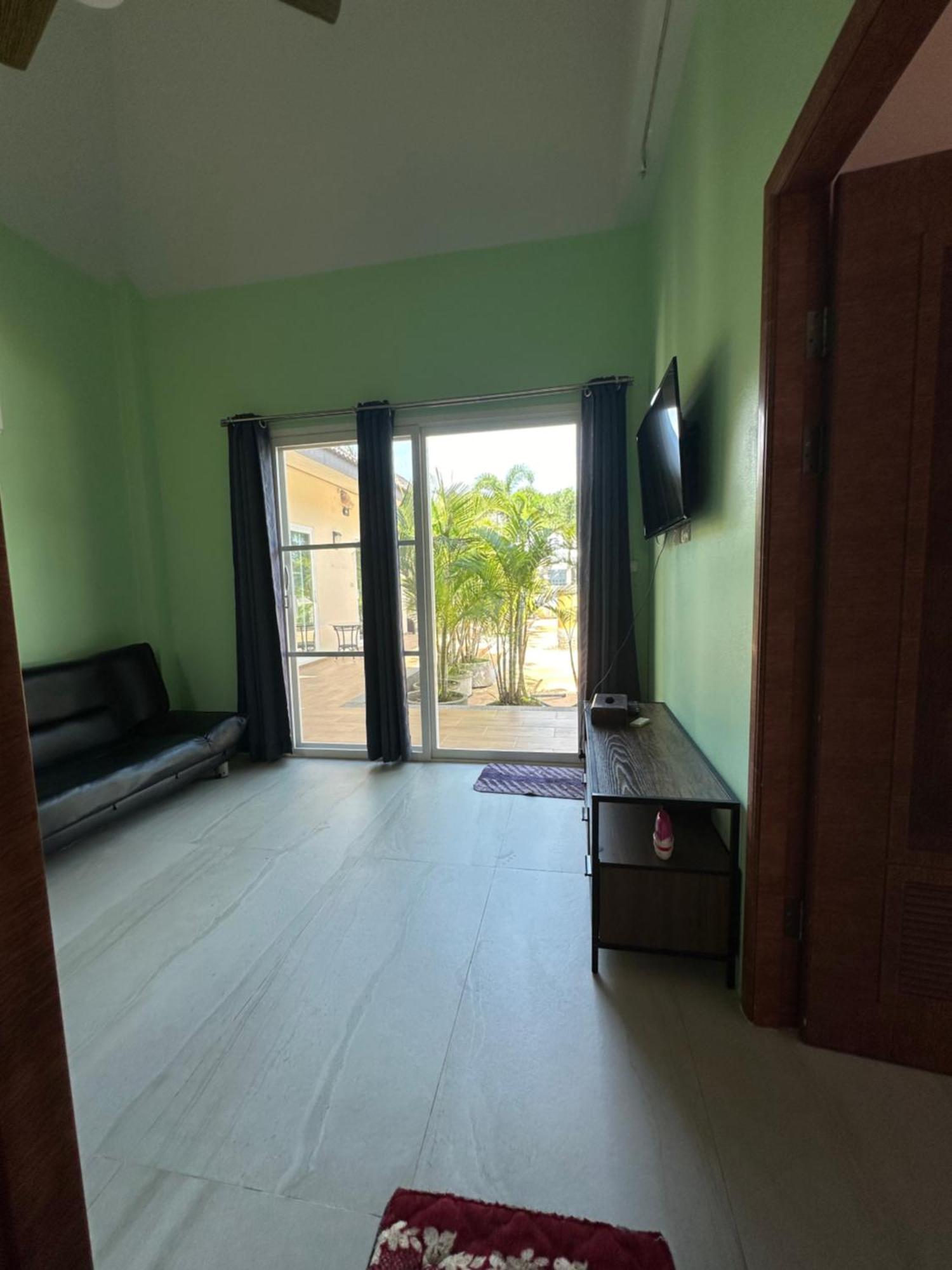 Thip Siam Village Ao Nam Mao