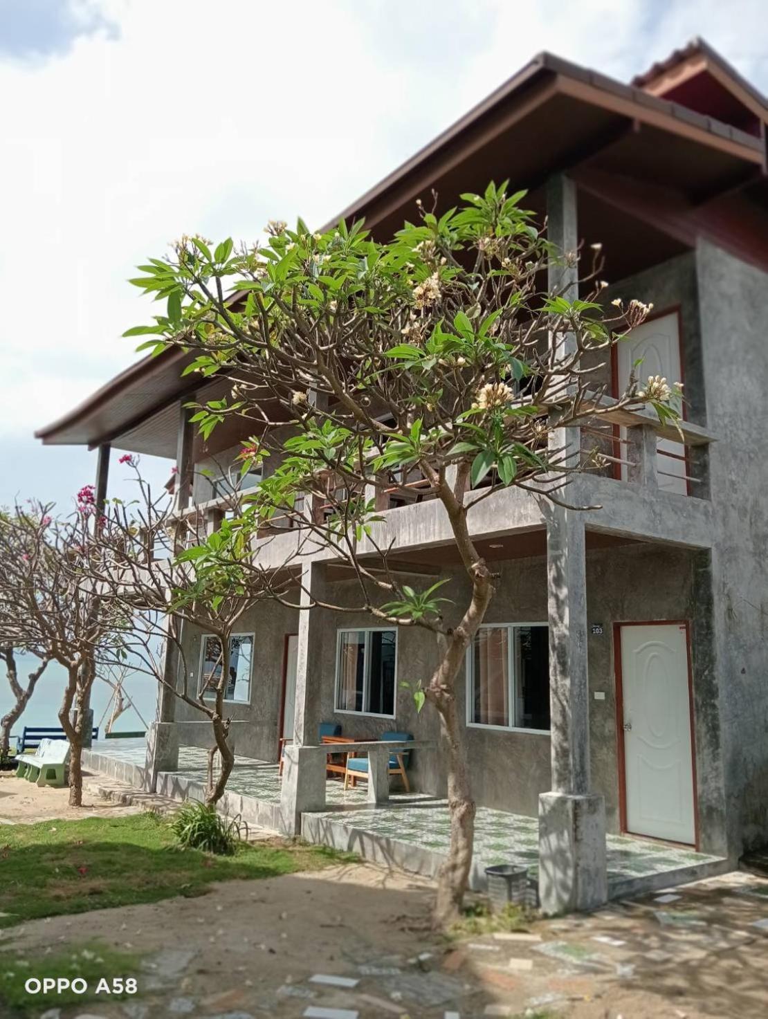 Hotel Charung By The Sea Haad Rin