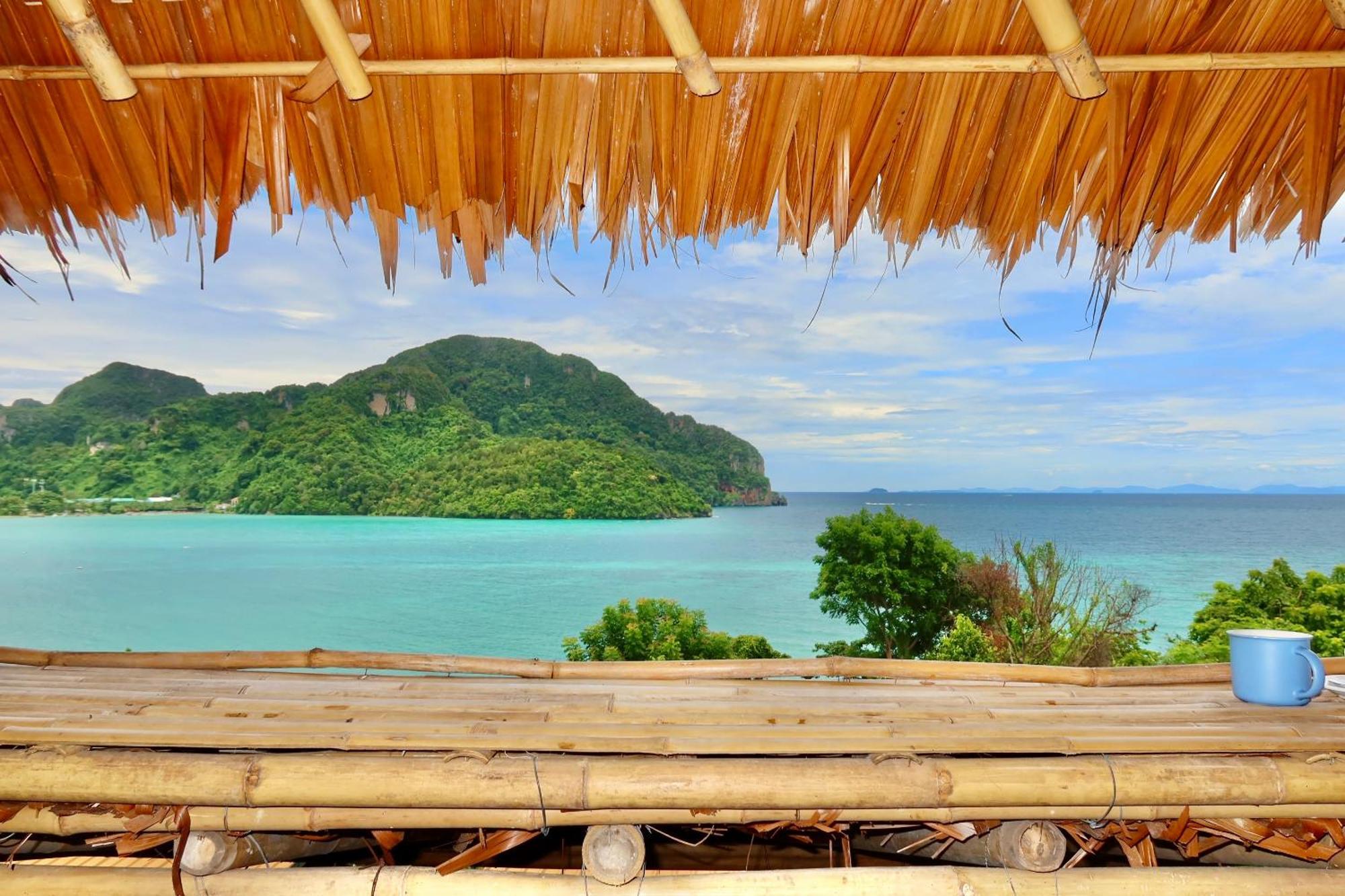 Resort Sea Sky