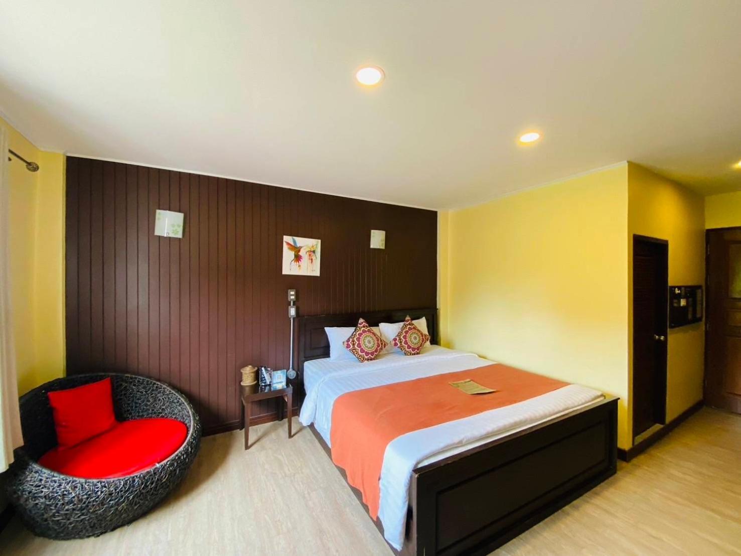 Talay Sai @ Thung Wua Laen Hotel