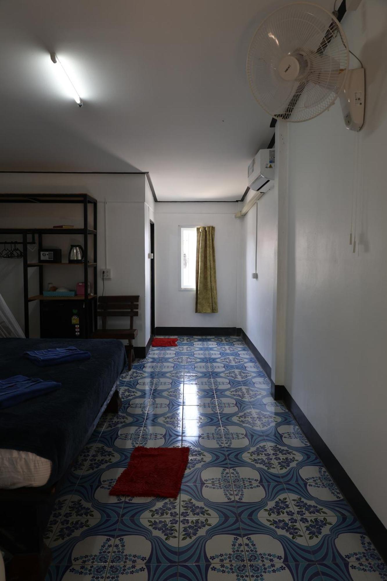 Long Simple House (adults Only) Koh Lanta