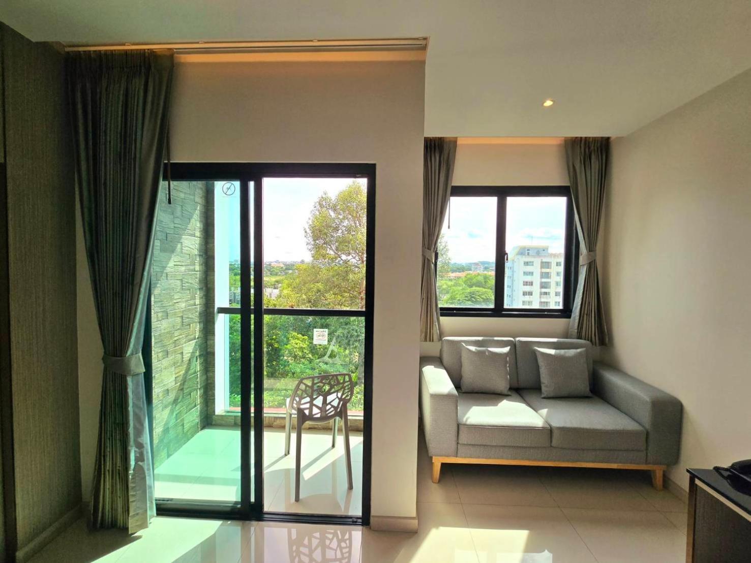 The Tj Hotel Jomtien Beach
