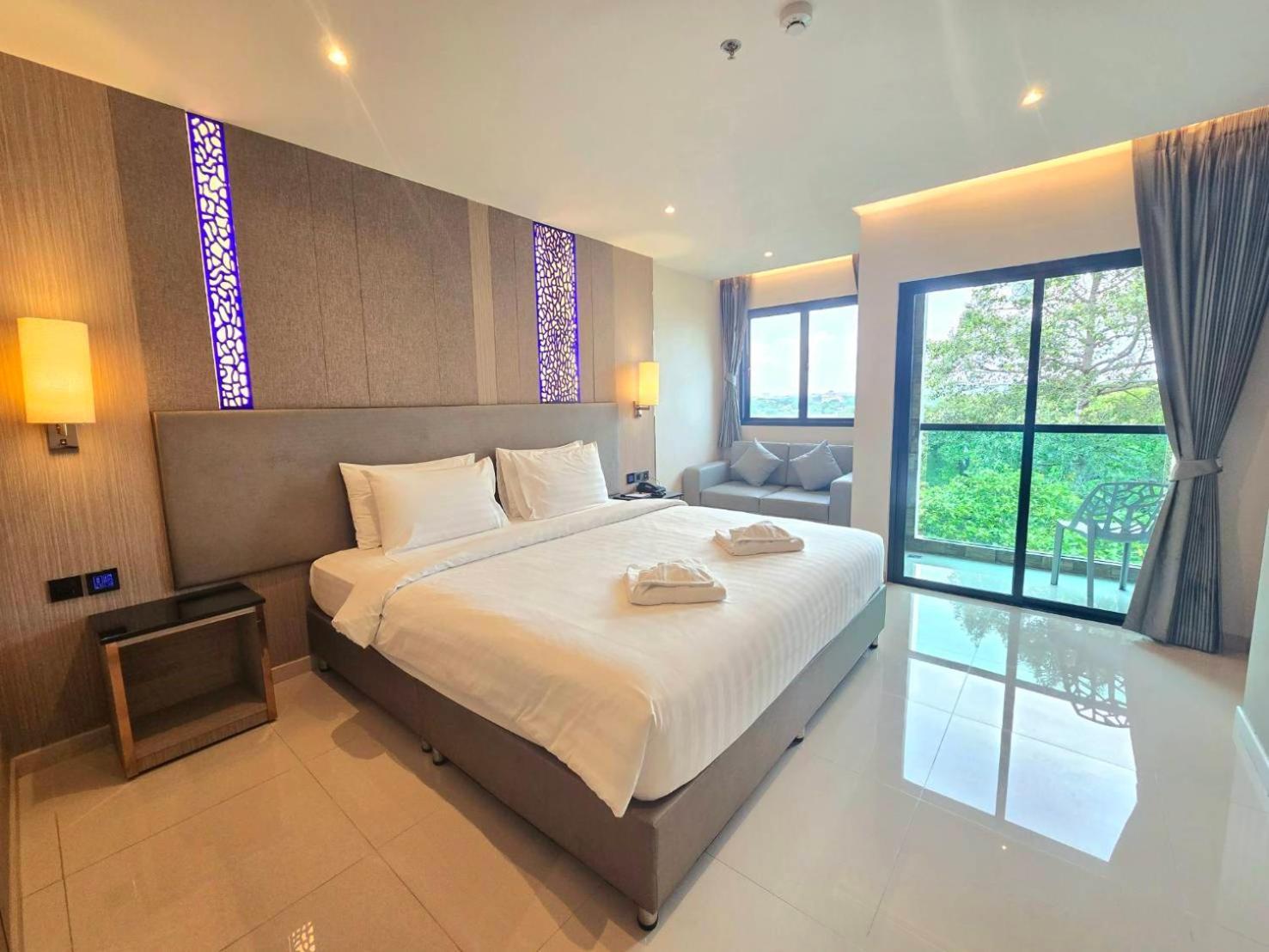 The Tj Hotel Jomtien Beach