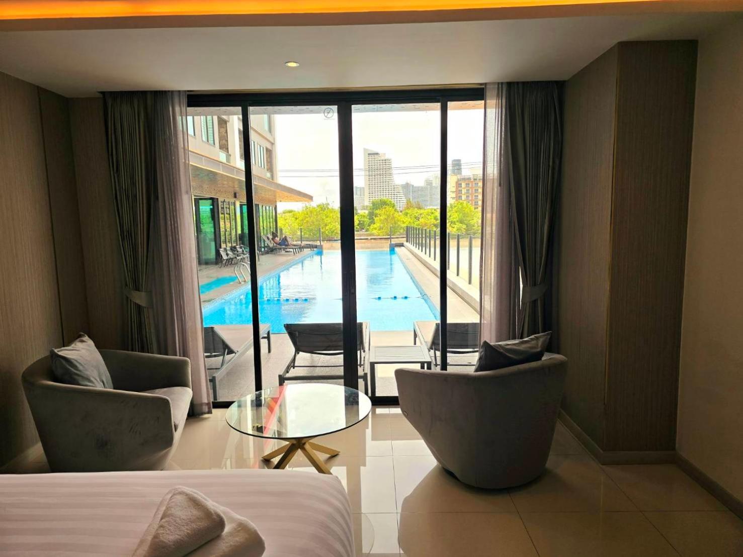 The Tj Hotel Jomtien Beach