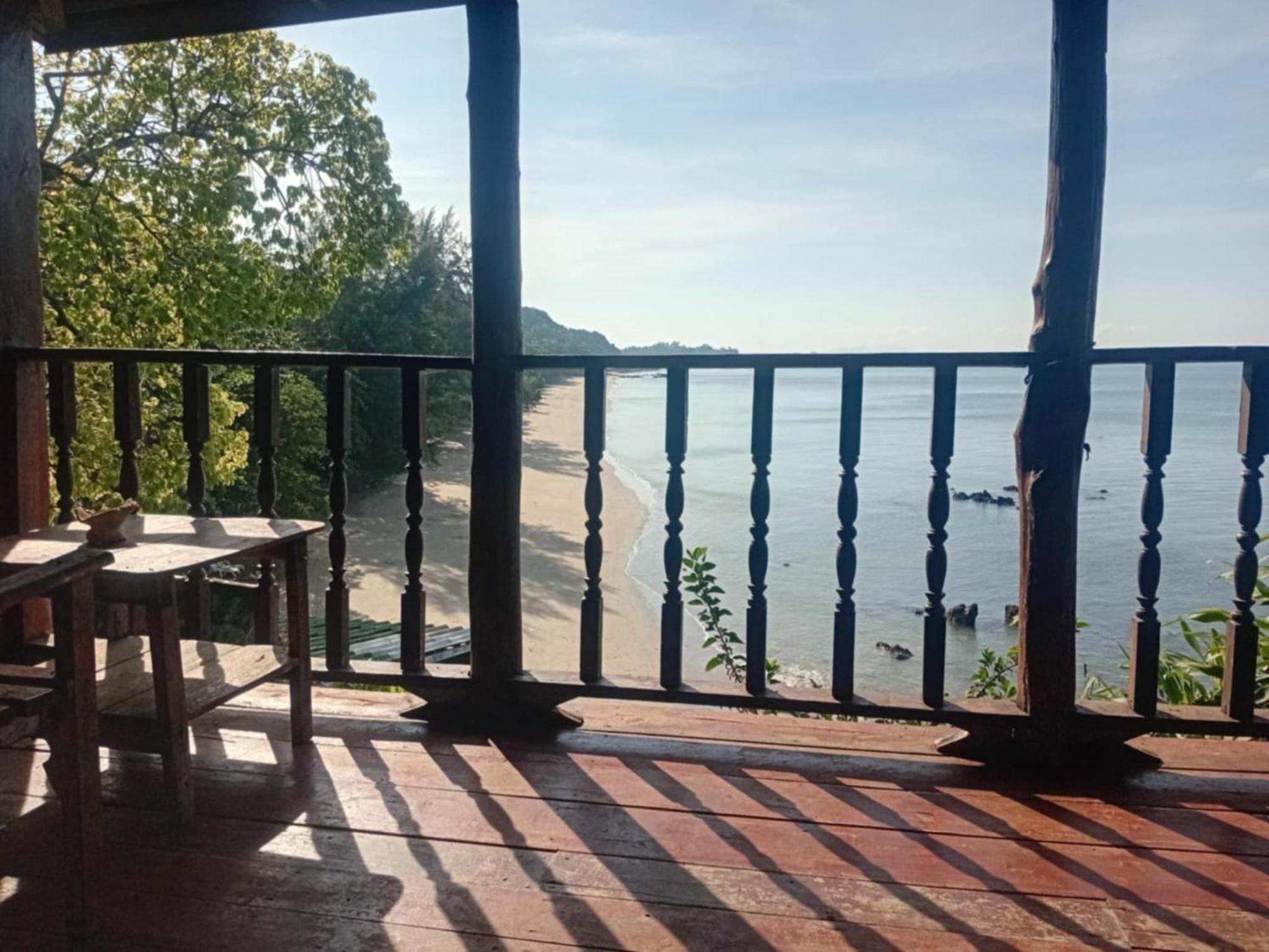 Hermit Cafe&bungalow Hotel