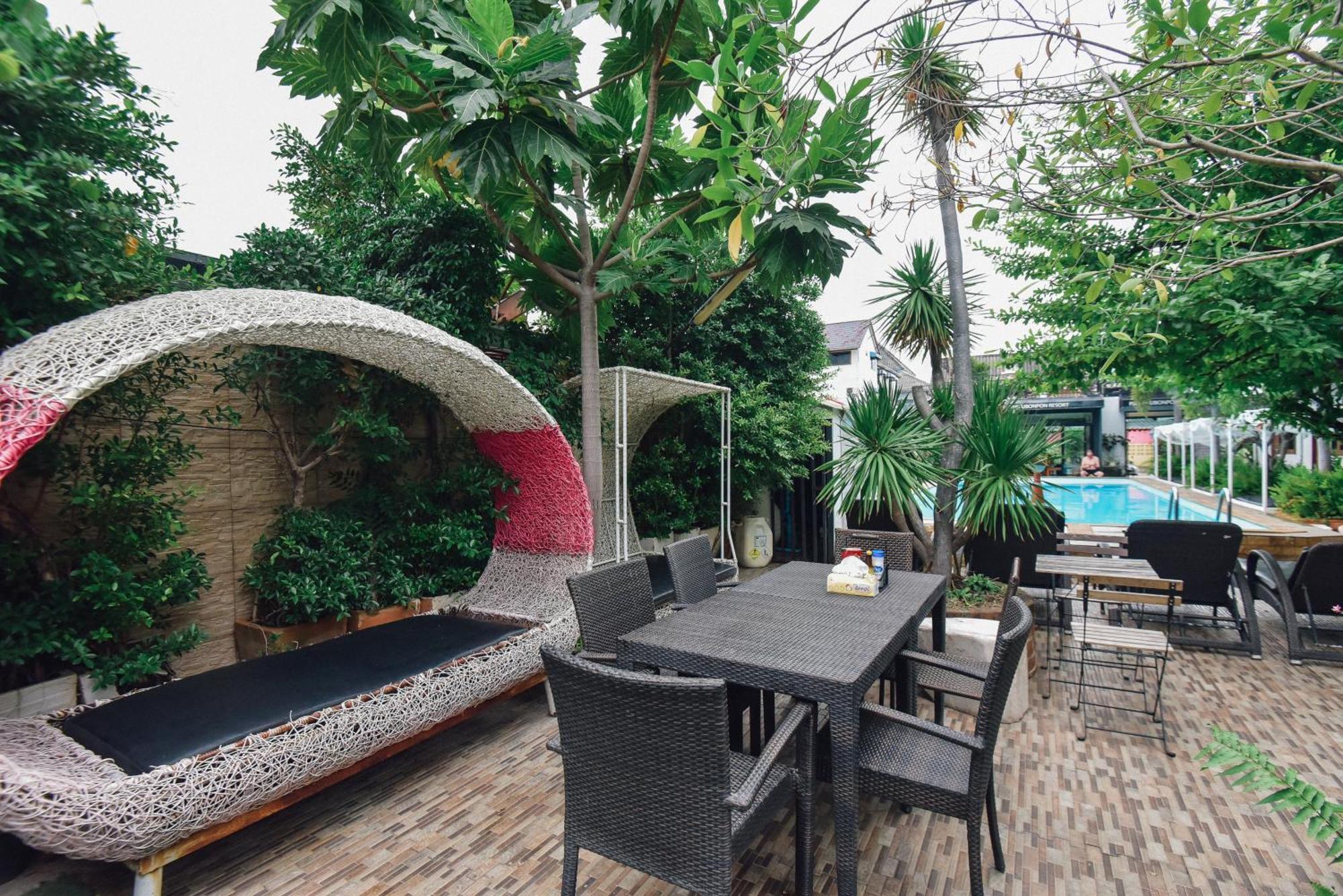 P.u. Hotel