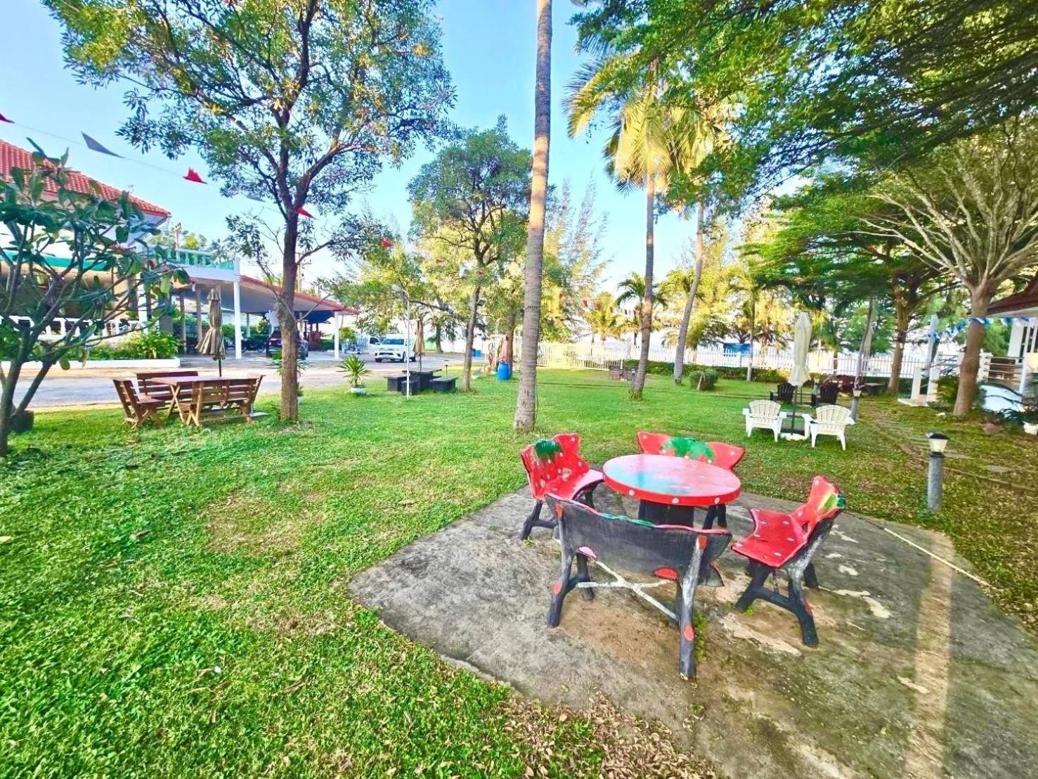 Baan Golden & Residences 3* Sam Roi Yot