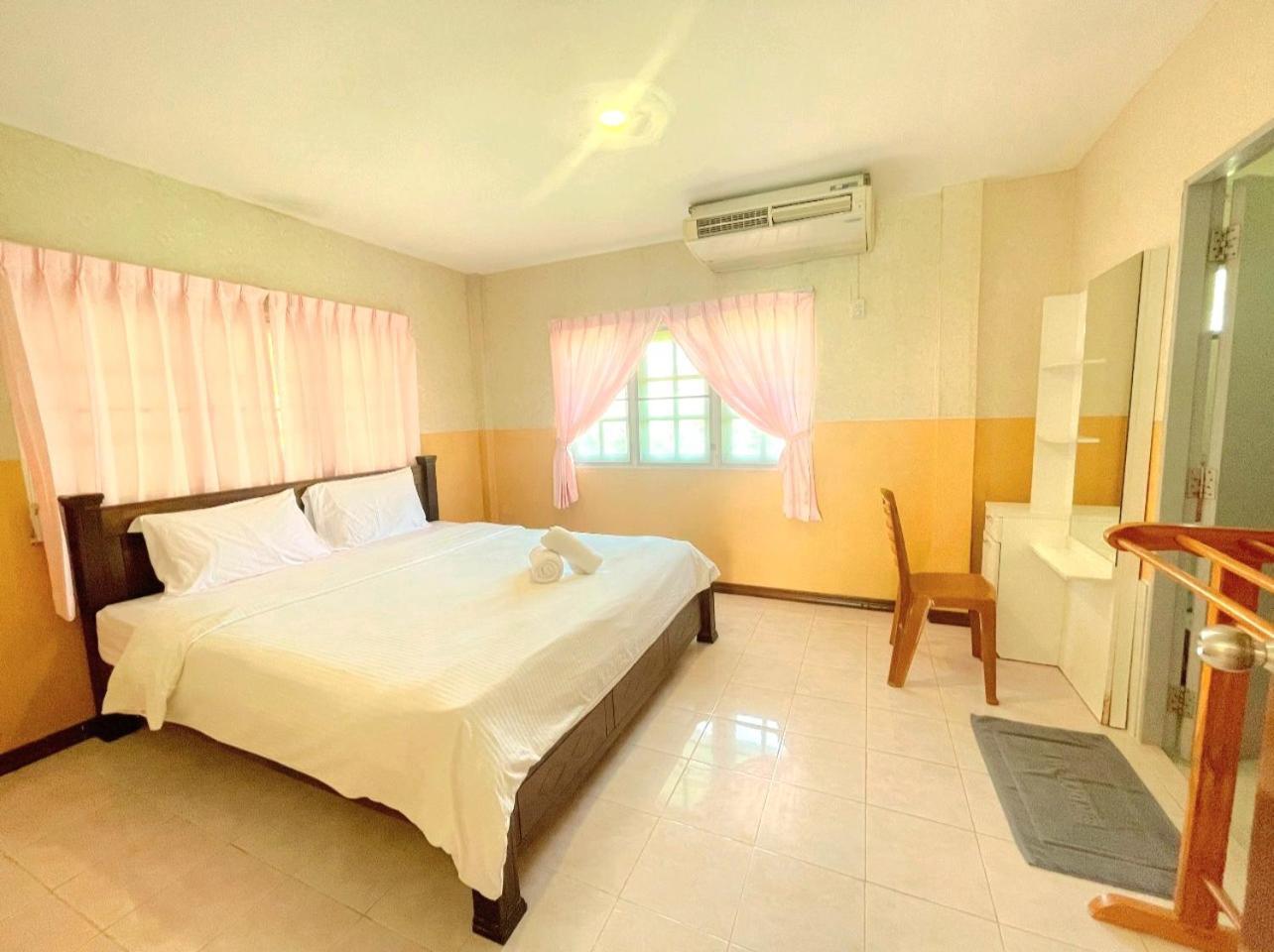 Baan Golden & Residences Sam Roi Yot