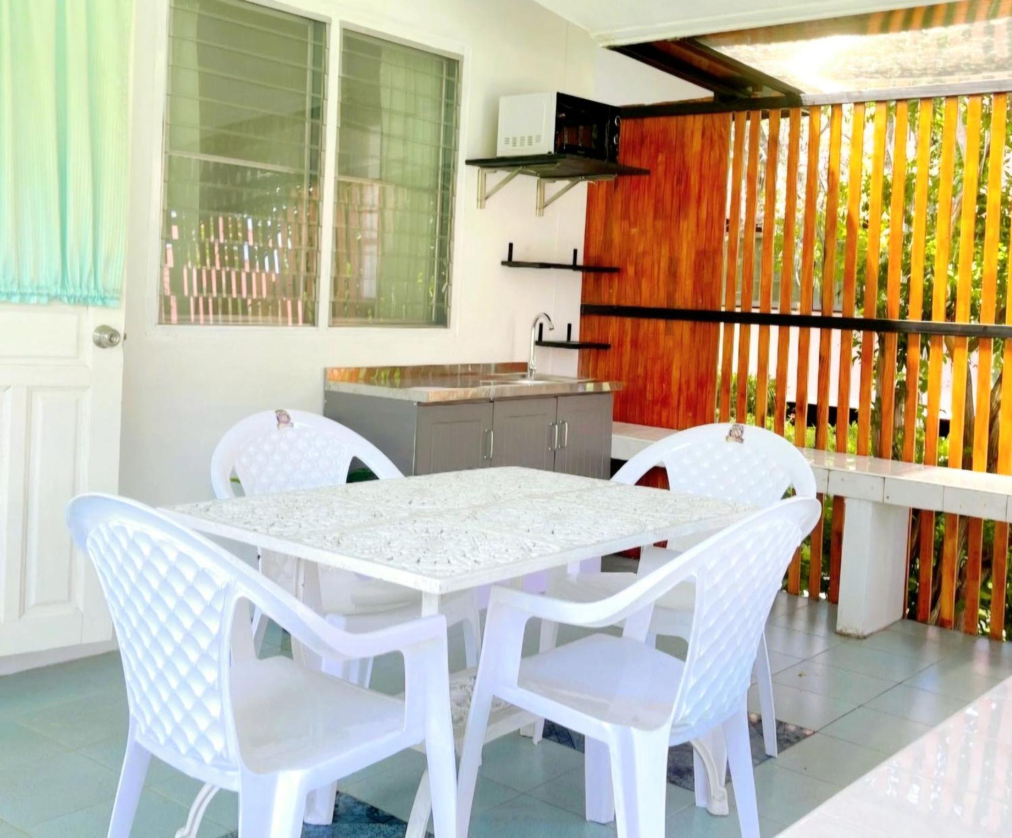 Resort Baan Golden & Residences 3*