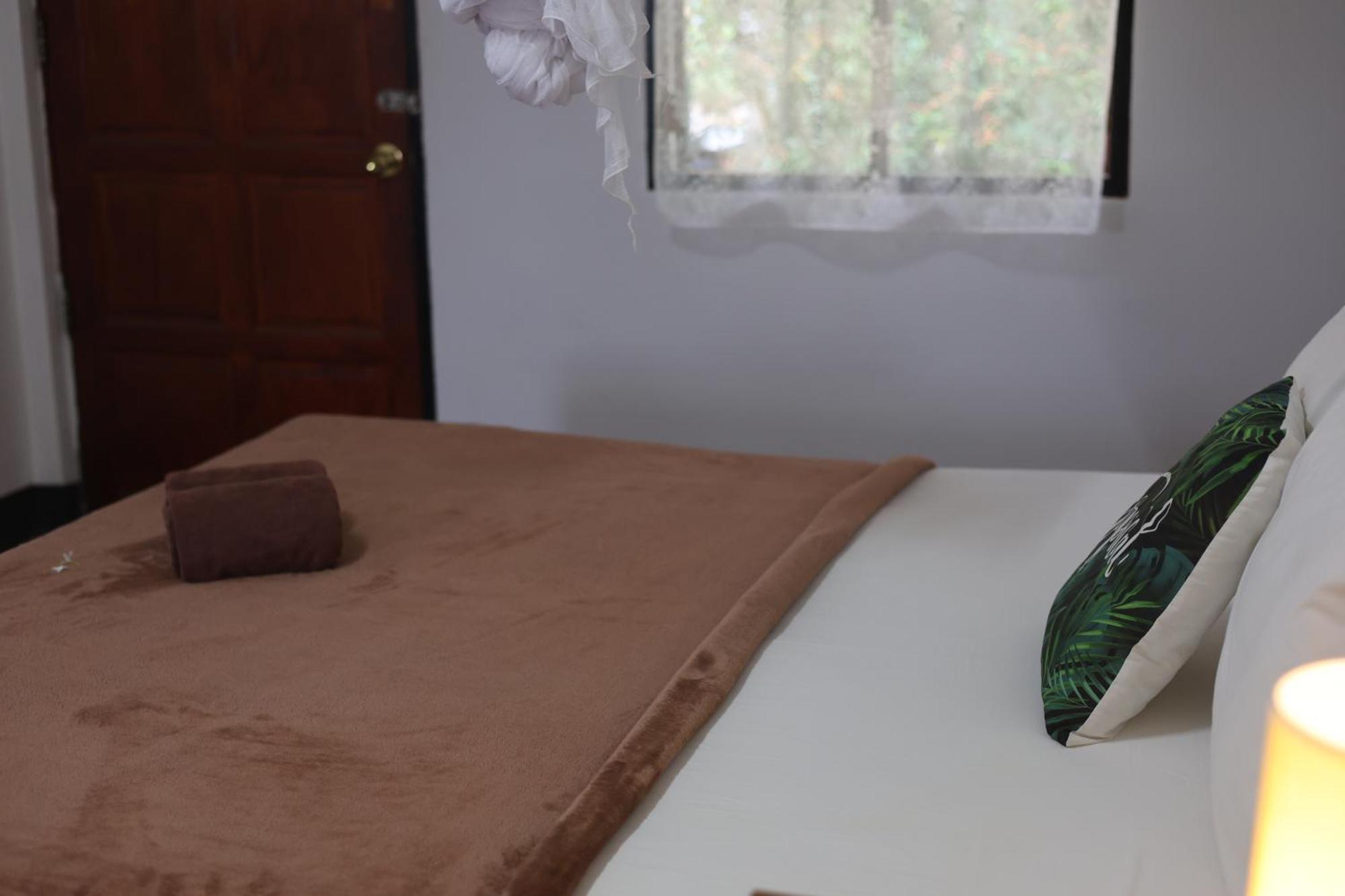 Long Simple House (adults Only) Guest house