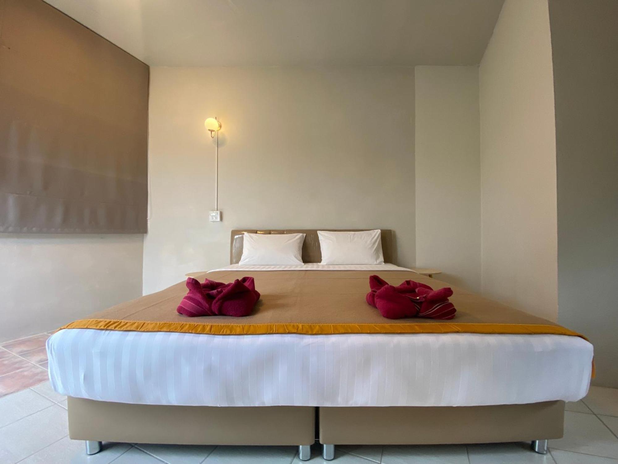 Orchard House Baan Tai