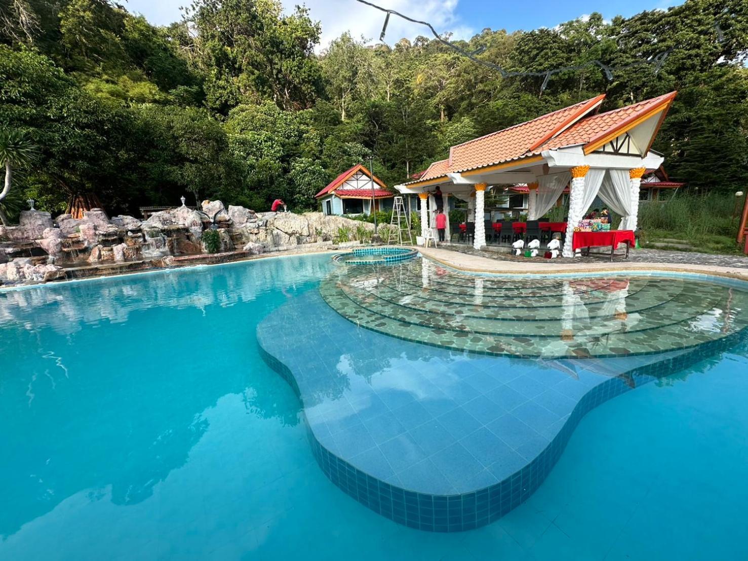 Hotel Kohchang Big With Swiming Pool 3*