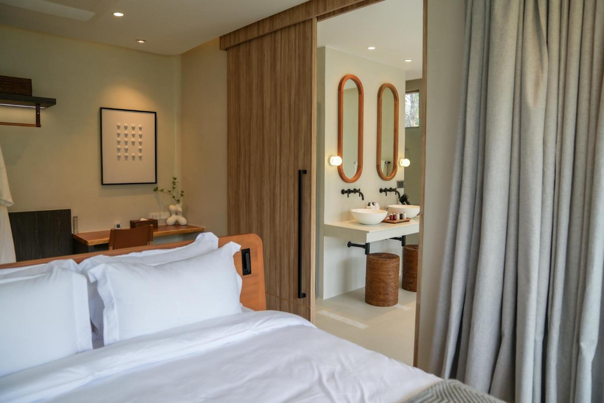 Mahutsachan Khlong Thom Resort *
