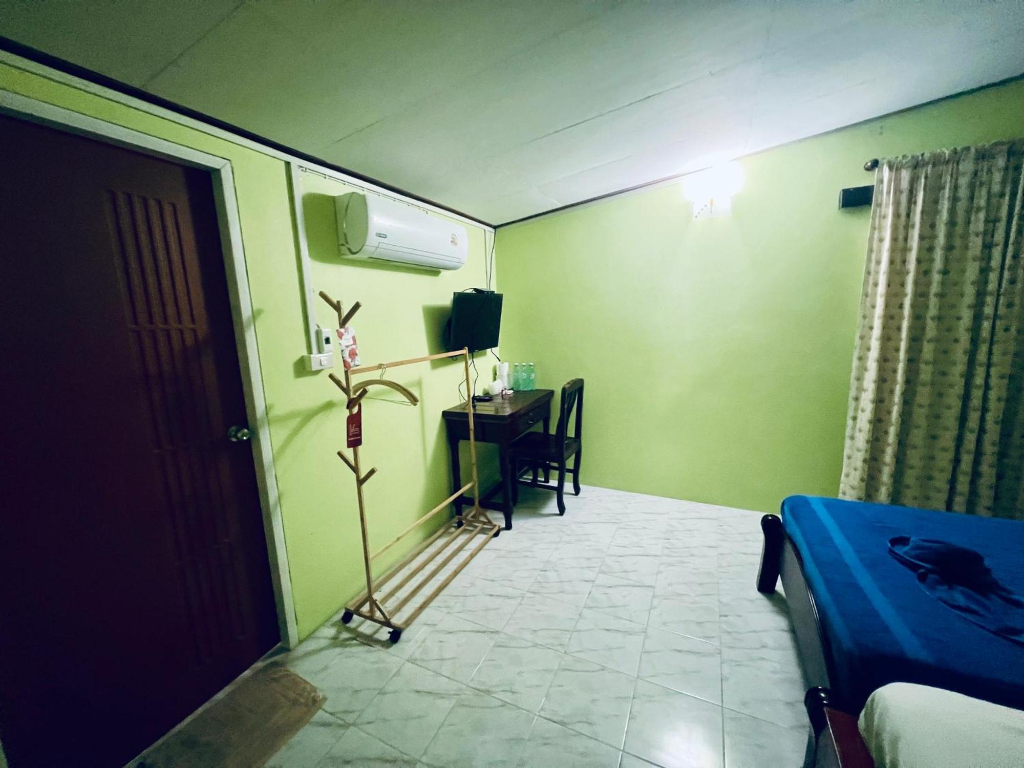 Khaosok Happy House