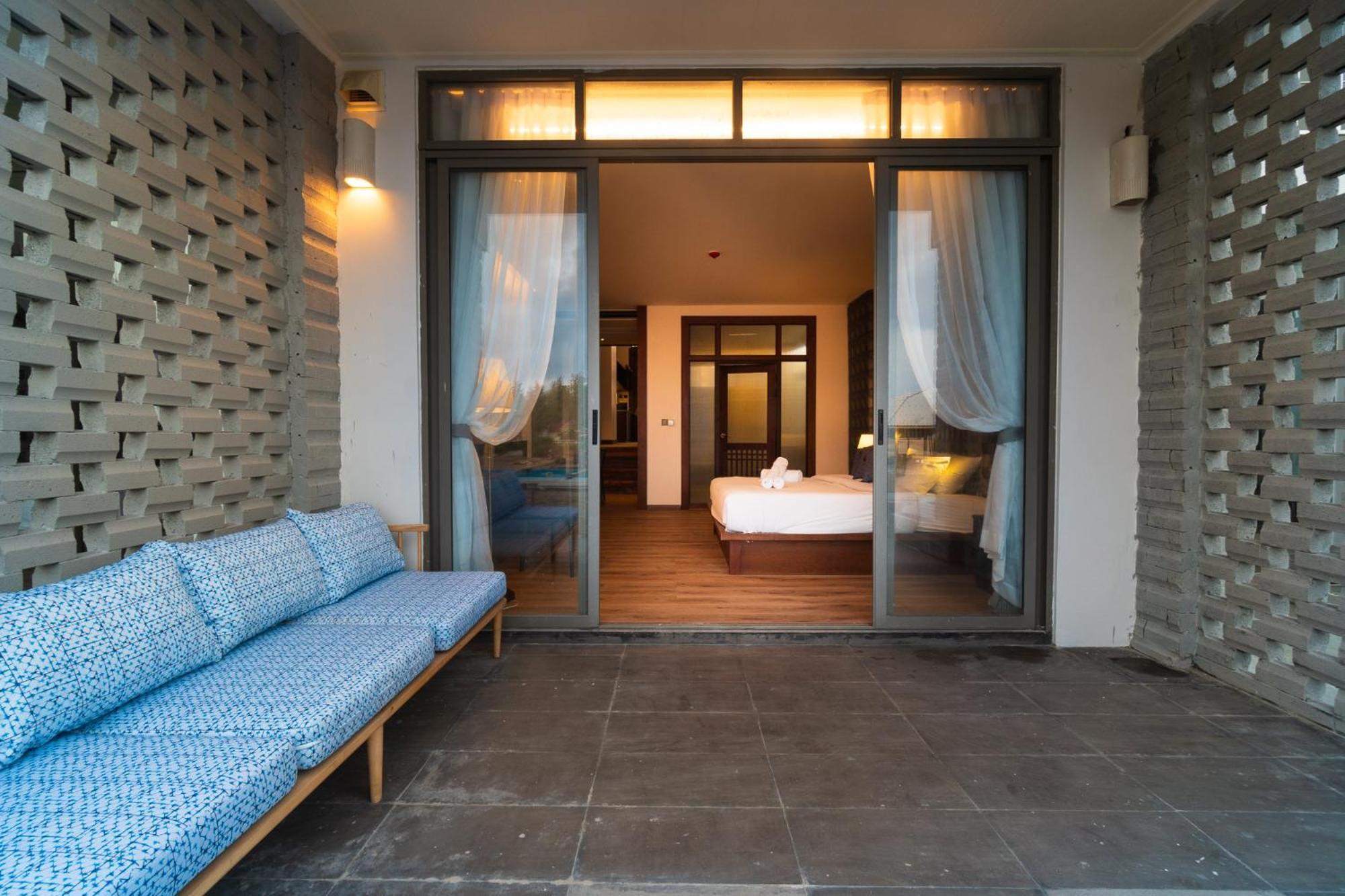 Hotel Koh Talu On Shore & 4*
