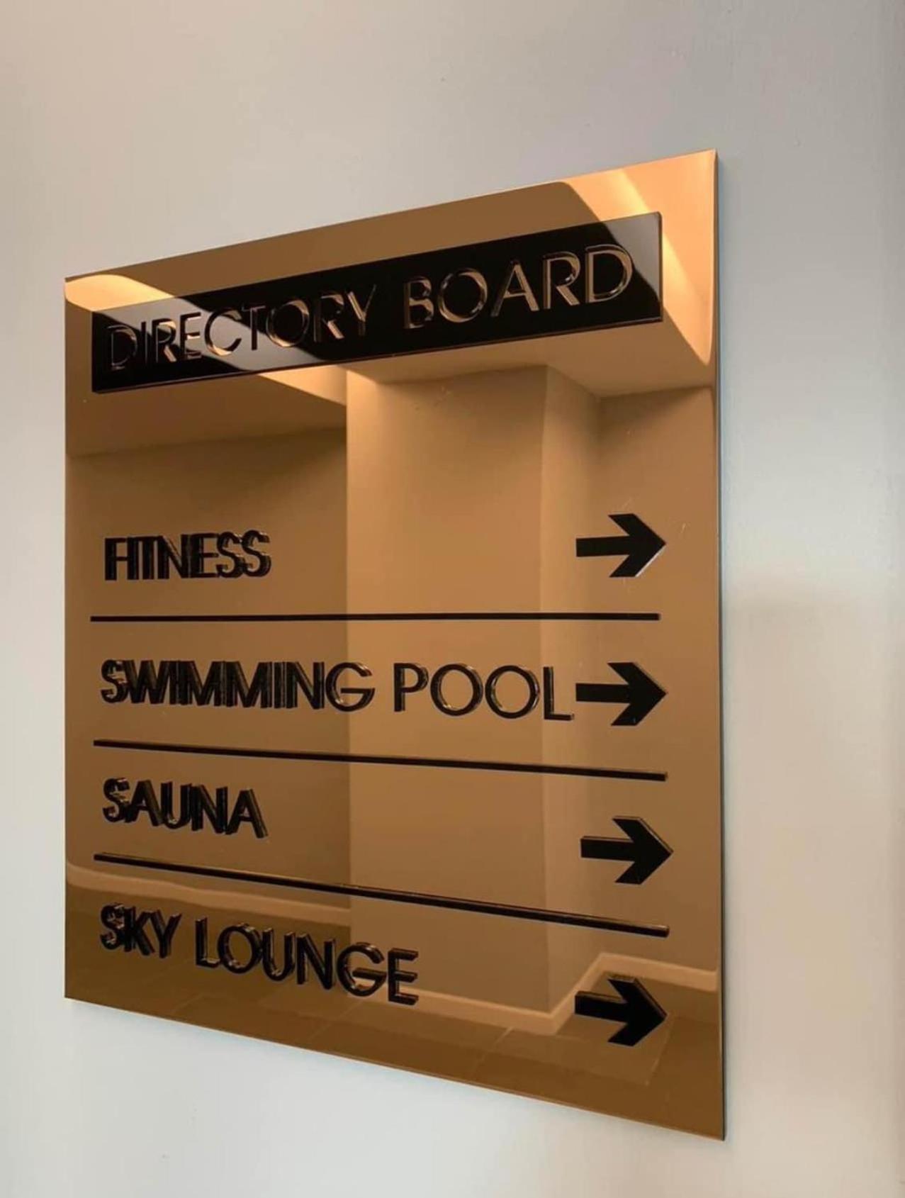 Escent Pool 5*
