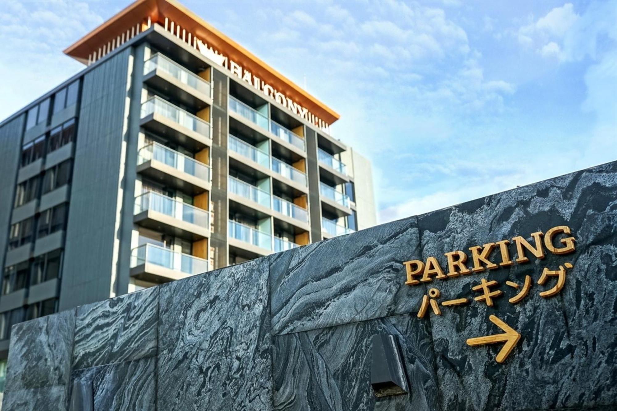 Aparthotel Balcony Seaside Sriracha & Serviced Si Racha
