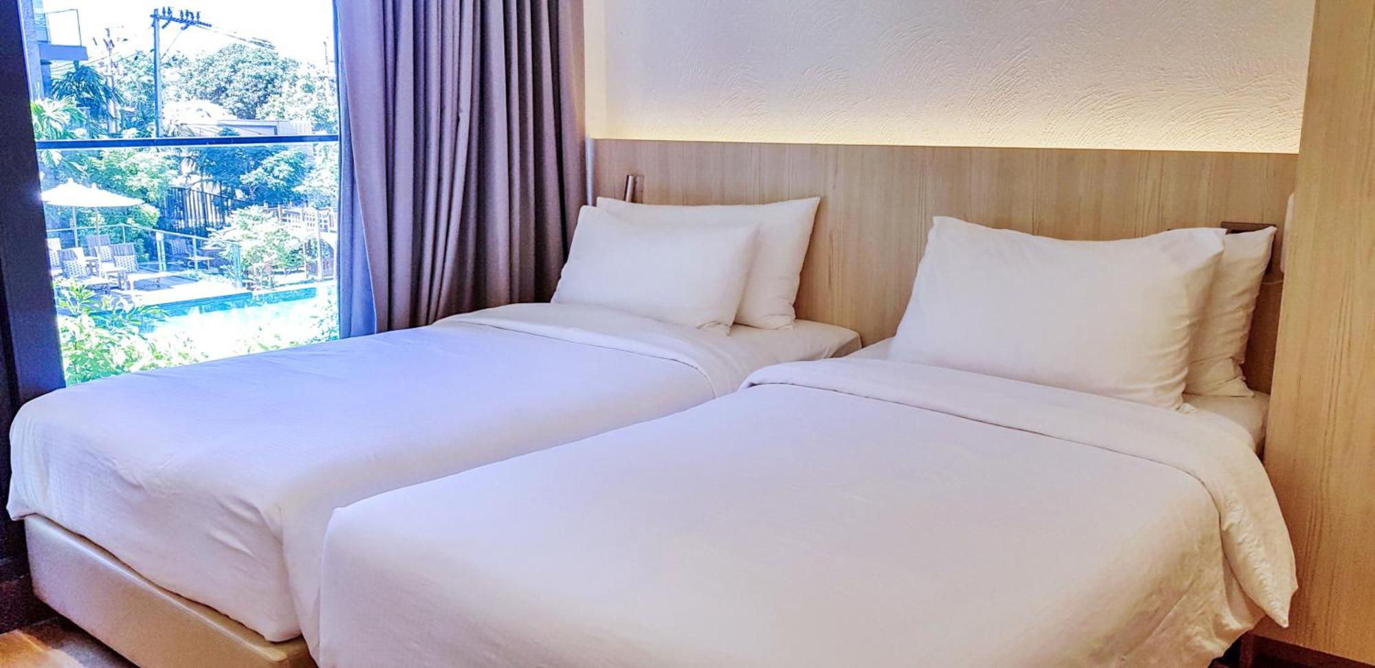 Balcony Seaside Sriracha & Serviced 5* Si Racha