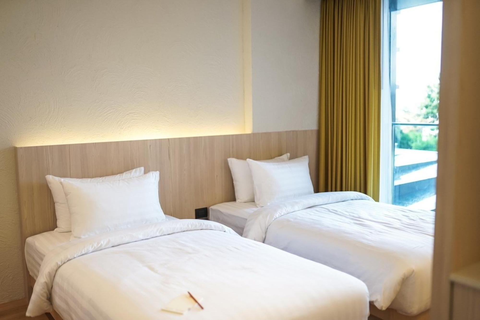 Aparthotel Balcony Seaside Sriracha & Serviced