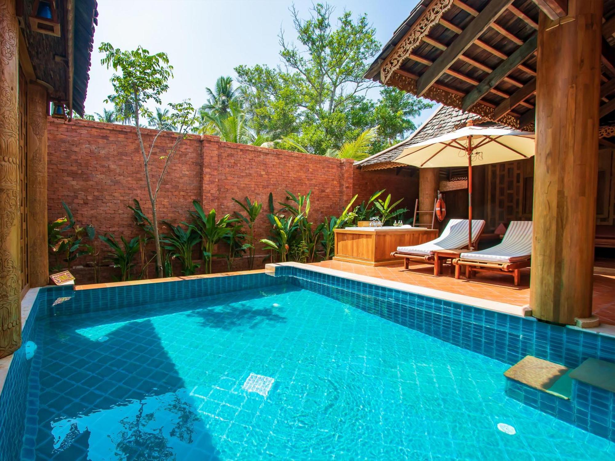 Santhiya Phuket & Resort Khok Kloi