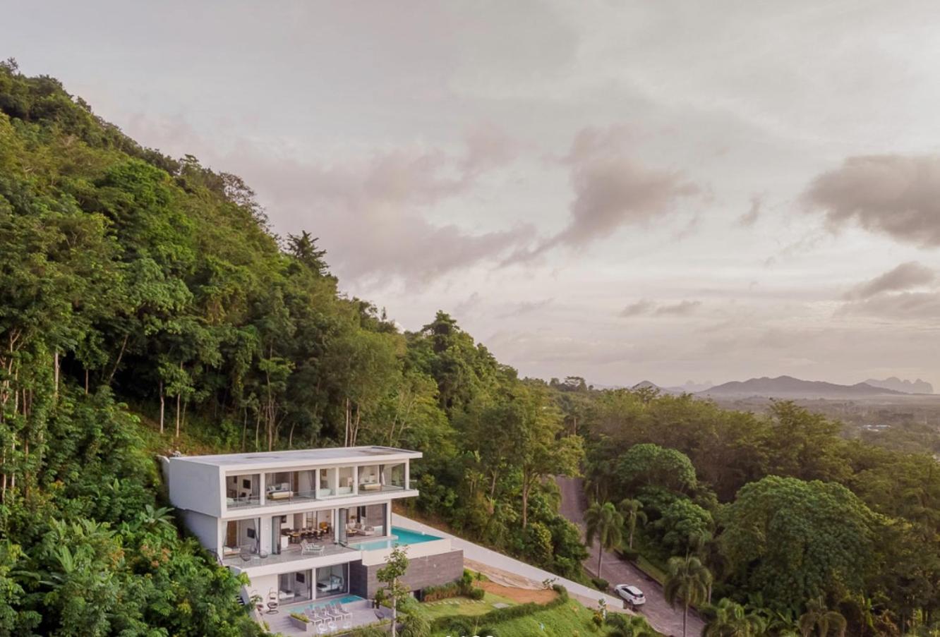 Yamu Hills Panoramic Ocean View 6 Bed Luxury Villa *