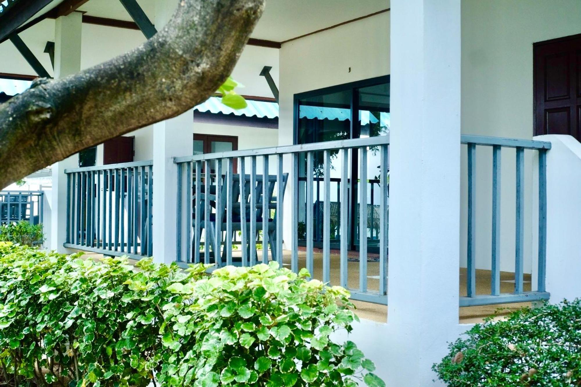Three Trees Samui - Sarocha Resort