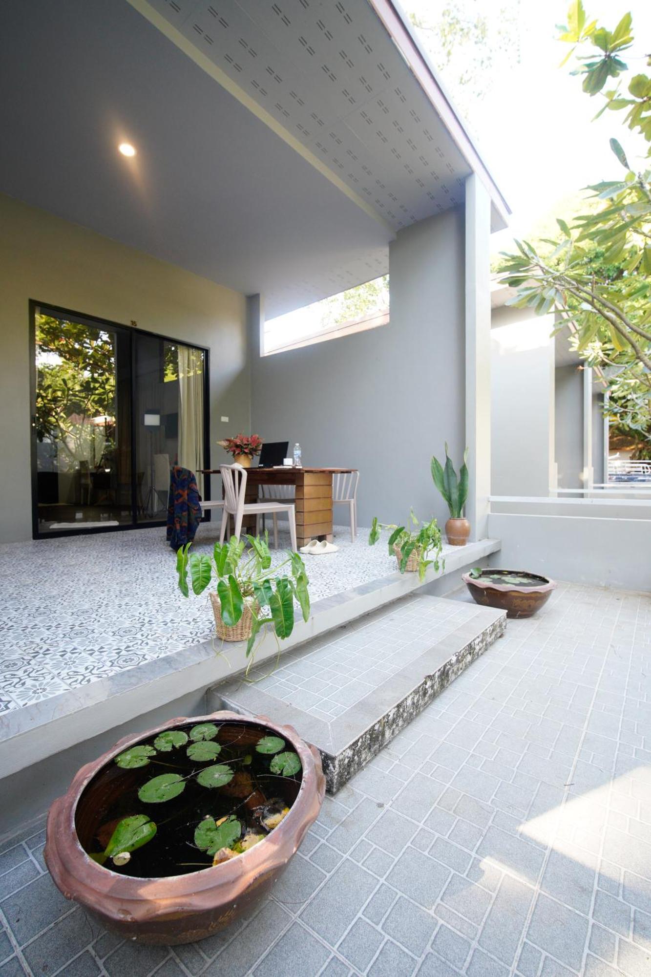 Cha Cha Chaolao Resort