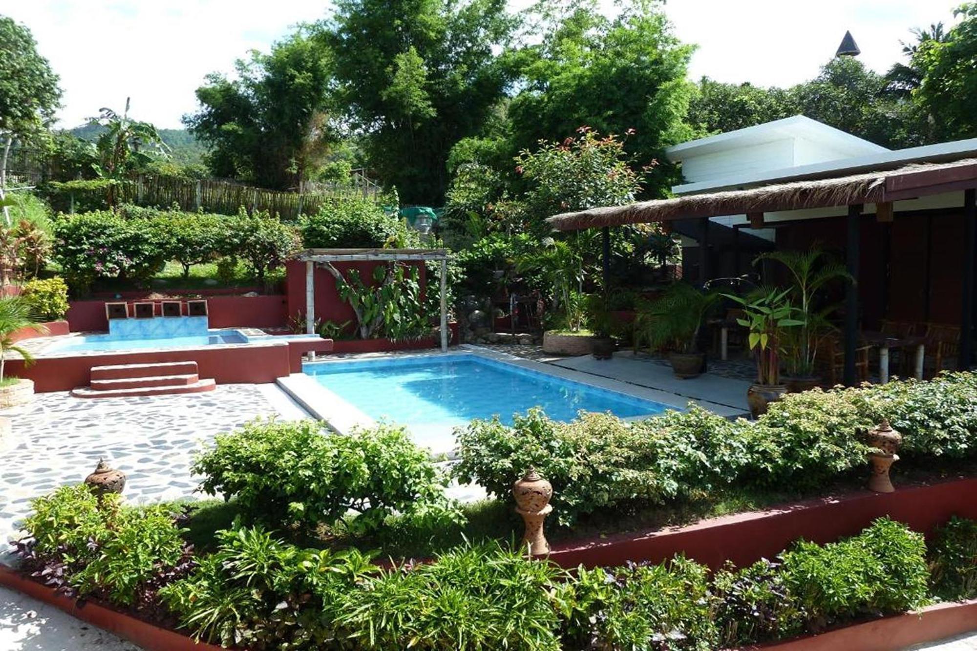 Old Tree's House Resort 2*