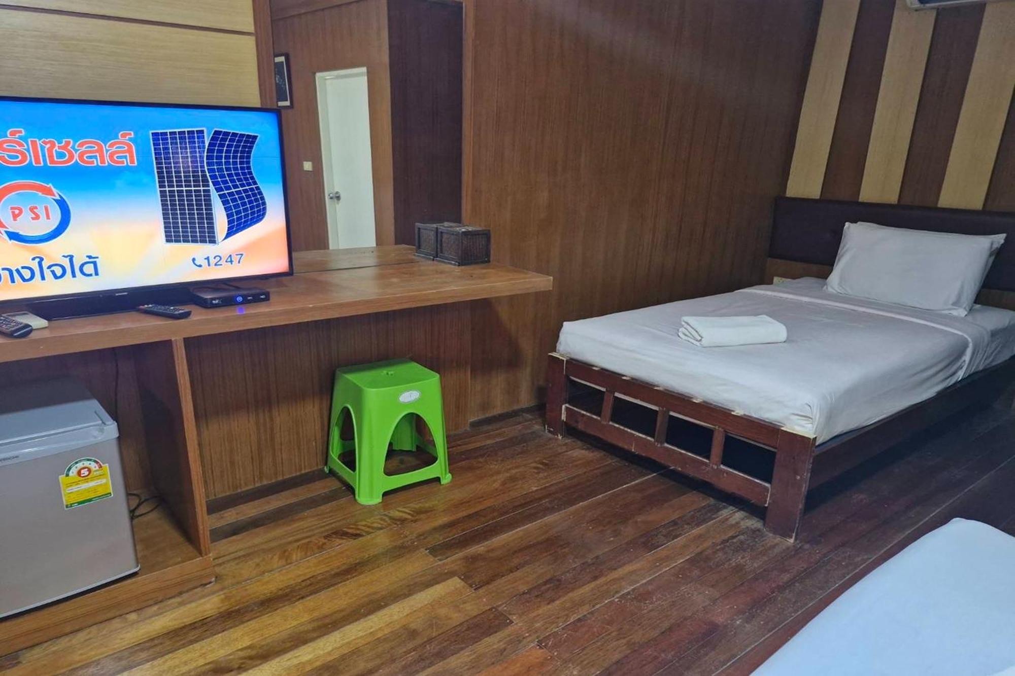 Resort Tontarn And Khanom