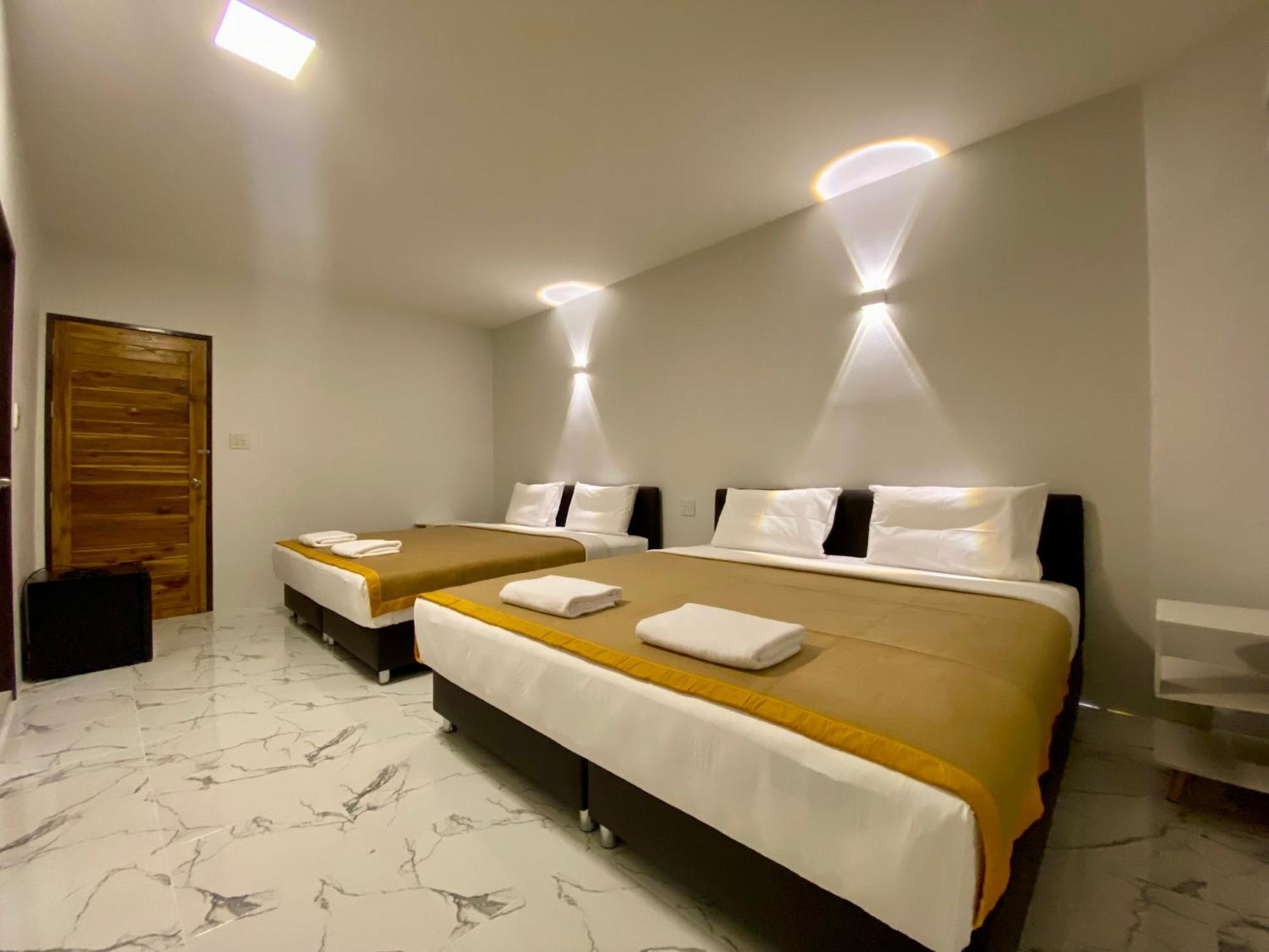 Resort Orchard House 2*
