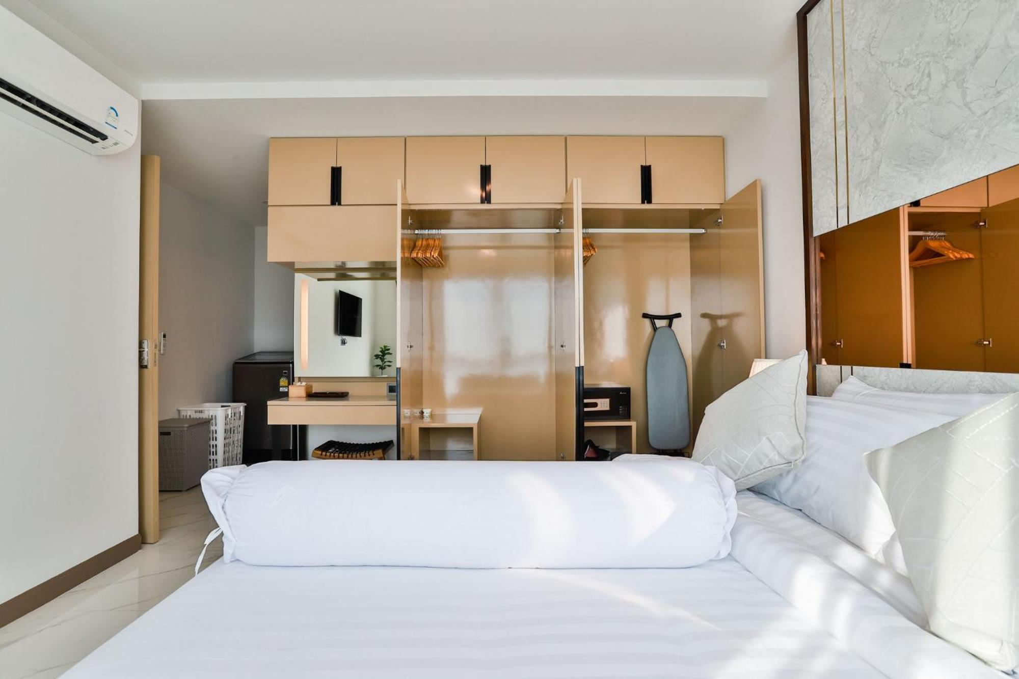 A503-penthouse Amazing View 2brs3bedsao Nang Center Apartment