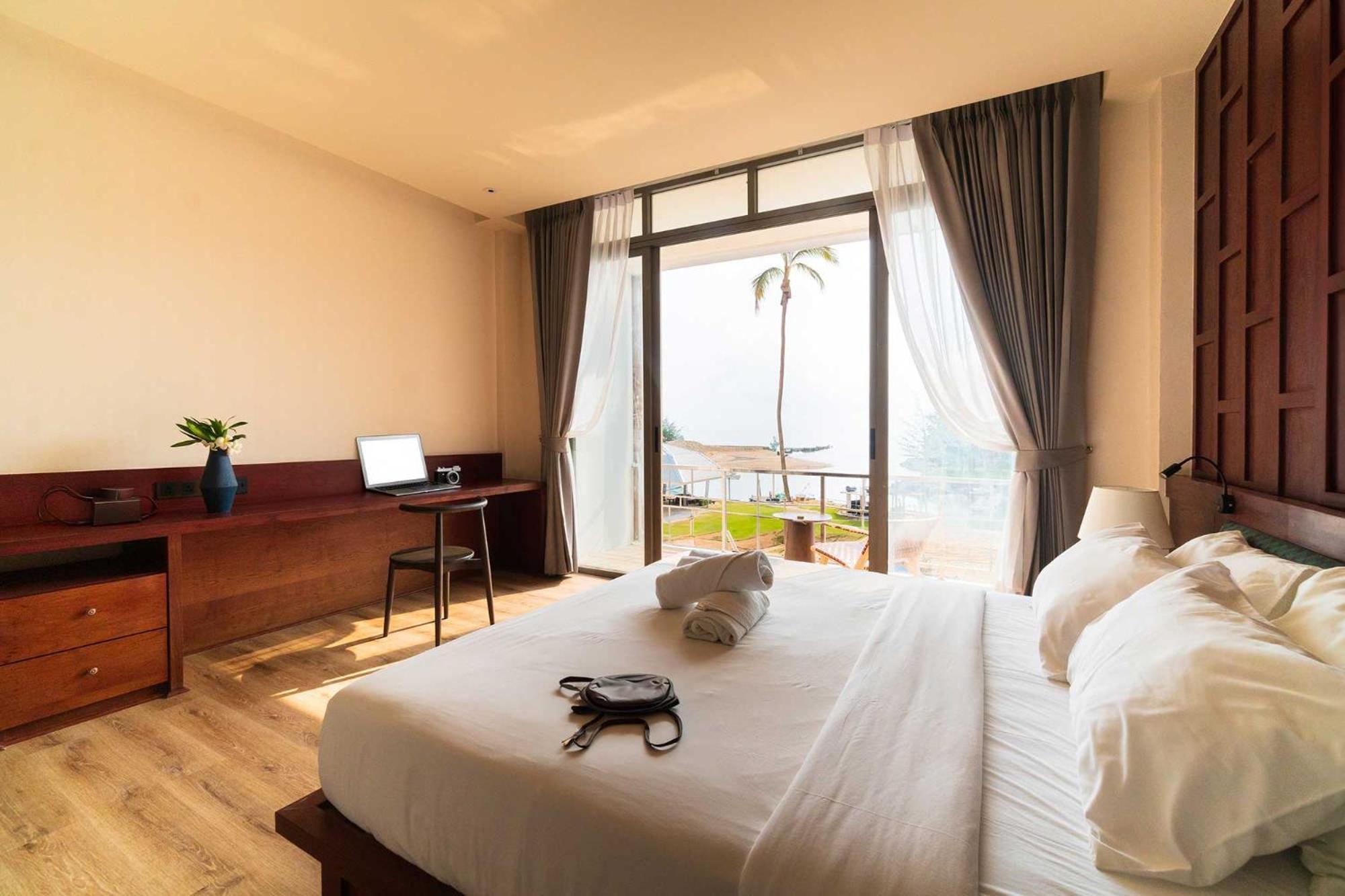 Hotel Koh Talu On Shore & 4*