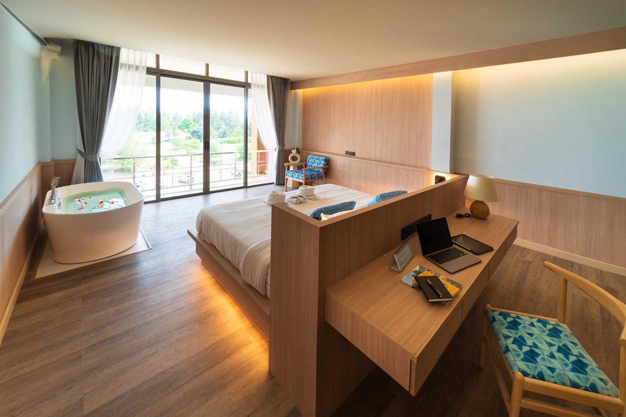 Koh Talu On Shore & Hotel