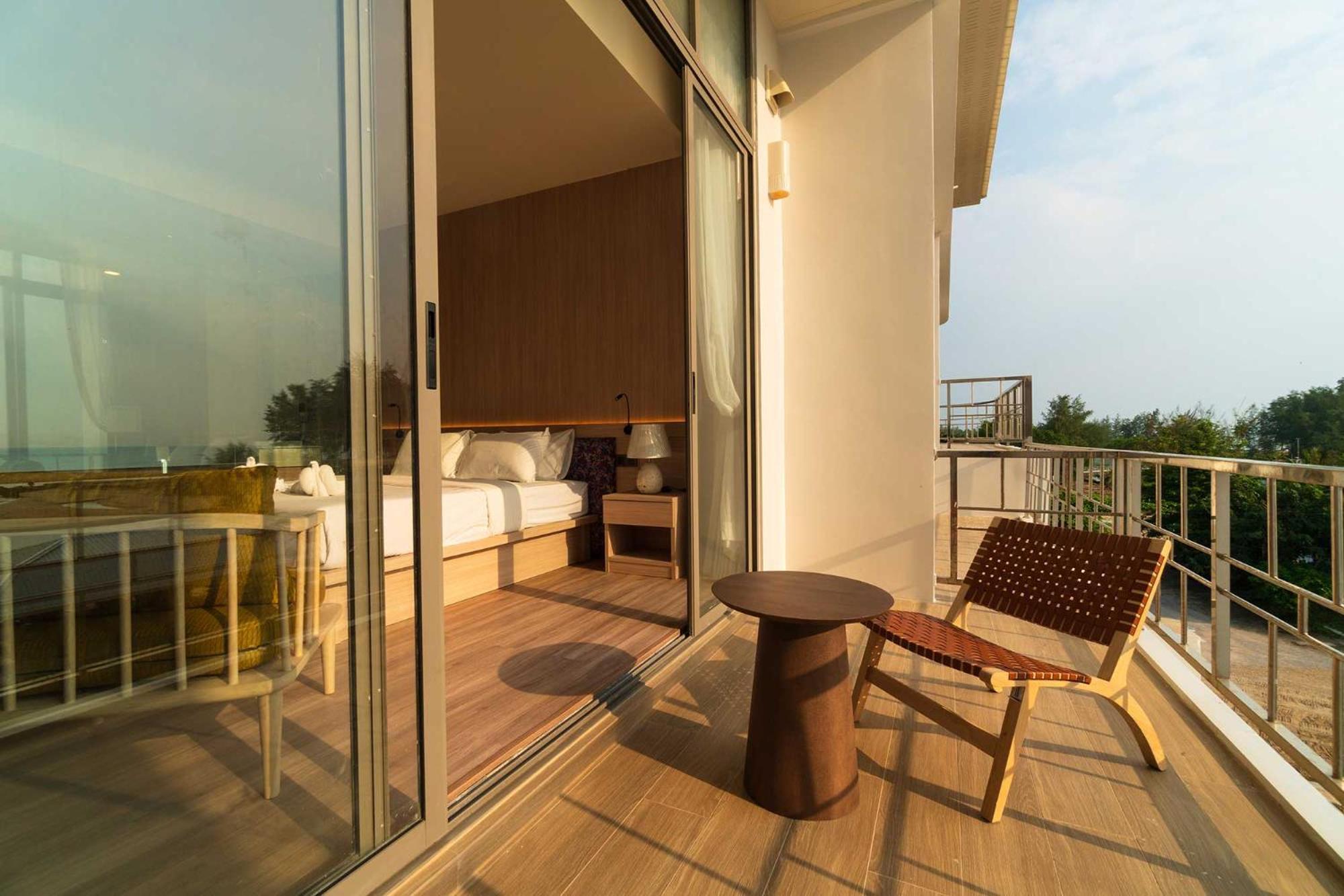 Koh Talu On Shore & Hotel 4*
