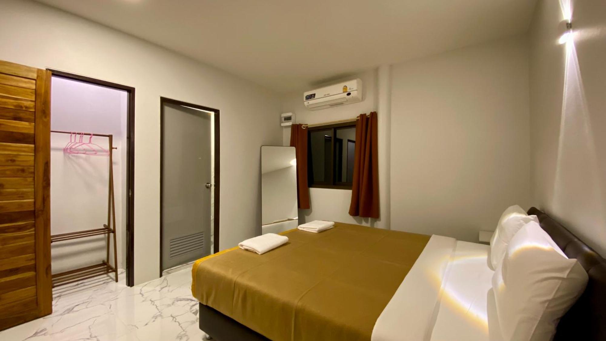 Resort Orchard House